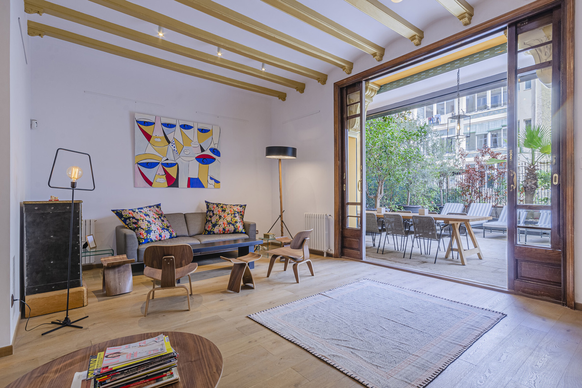  Renovated luxury house with terrace for sale in Eixample, Barcelona - 物件實景