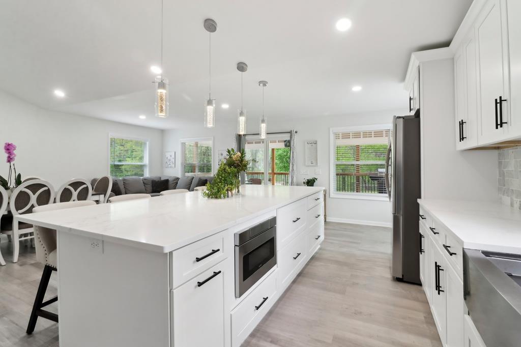 Woodstock, Georgia, 30188, United States, 5 Bedrooms Bedrooms, ,3 BathroomsBathrooms,Residential,For Sale,1979704