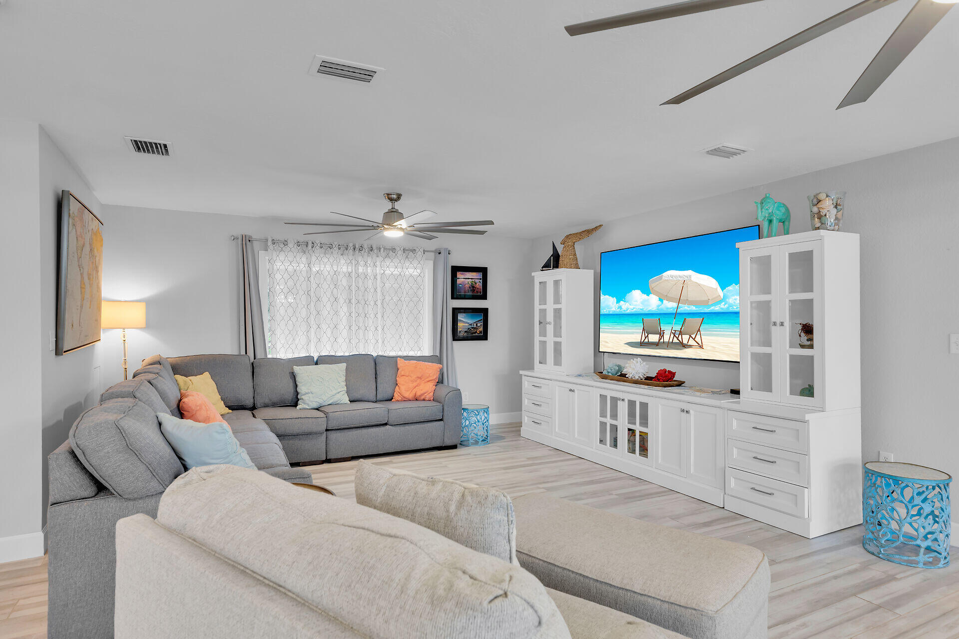 KEY LARGO, Florida, 33037, United States, 4 Bedrooms Bedrooms, ,3 BathroomsBathrooms,Residential,For Sale,1838577