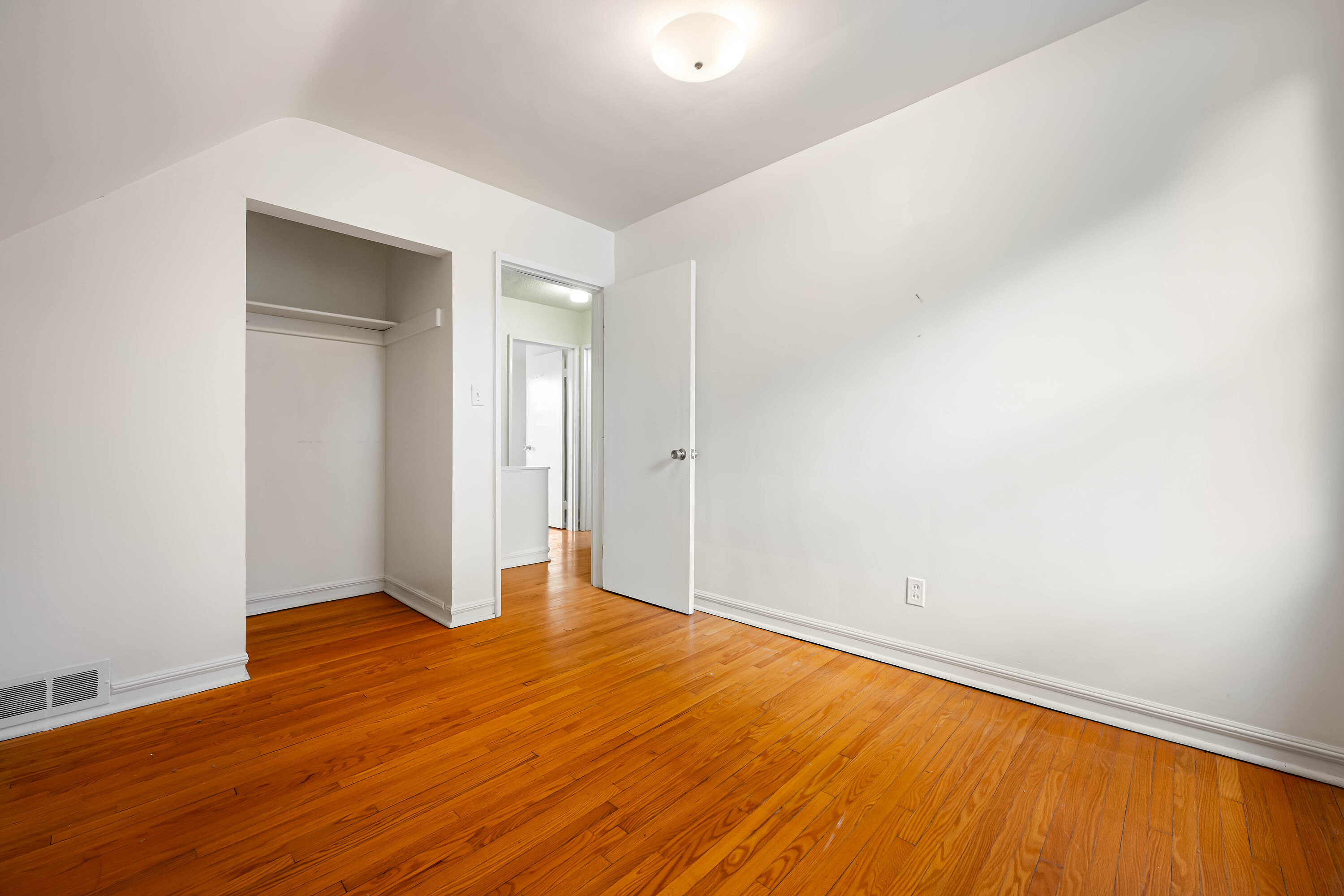  Prime Applewood Acres Lot - 物件實景