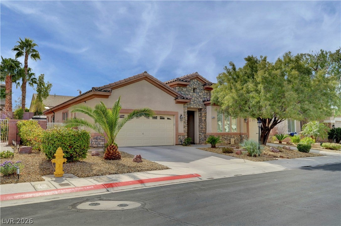 Henderson, Nevada, 89052, United States, 3 Bedrooms Bedrooms, ,3 BathroomsBathrooms,Residential,For Sale,2024085