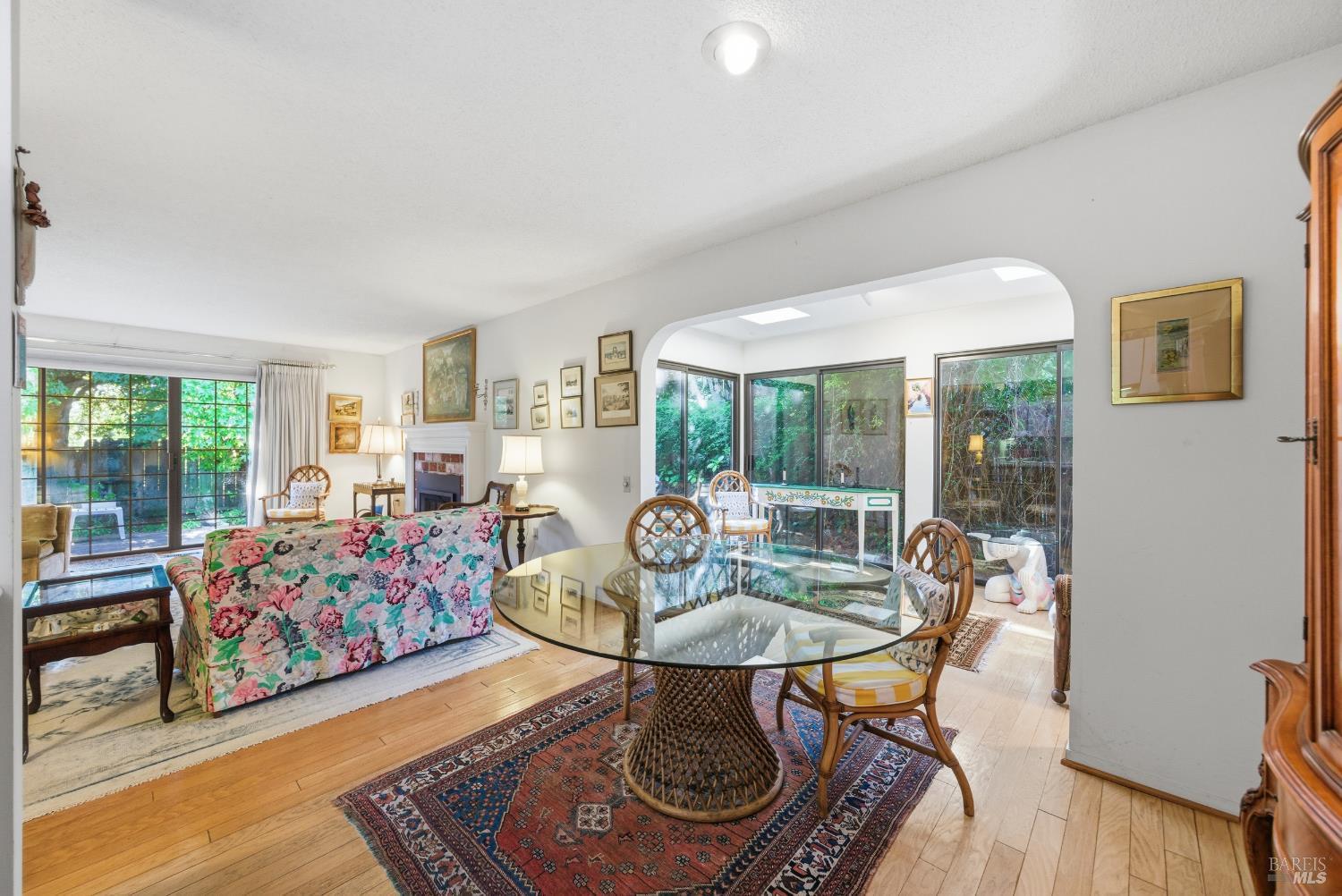 Sonoma, California, 95476, United States, 2 Bedrooms Bedrooms, ,2 BathroomsBathrooms,Residential,For Sale,2001953