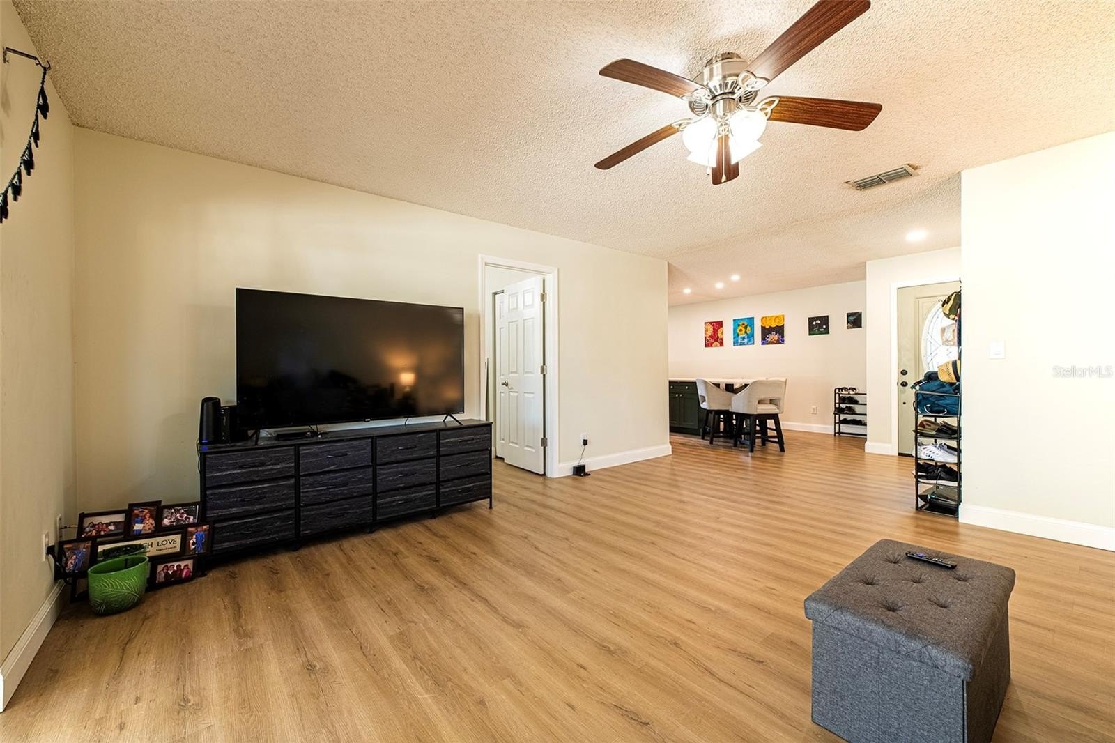 PINELLAS PARK, Florida, 33782, United States, 4 Bedrooms Bedrooms, ,2 BathroomsBathrooms,Residential,For Sale,1990767