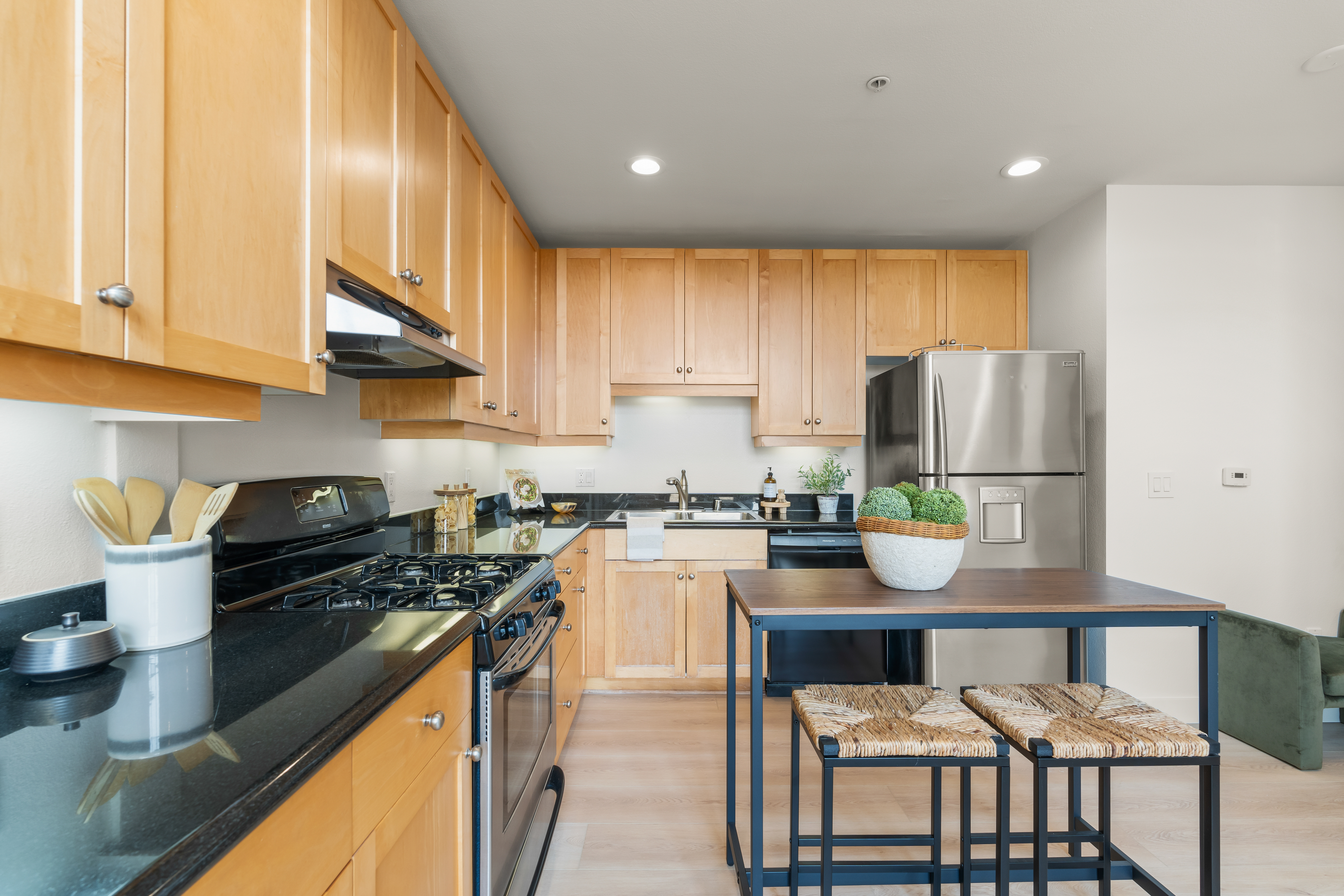  285 North Ventura Avenue #6, Ventura, CA 93001 - 物件實景
