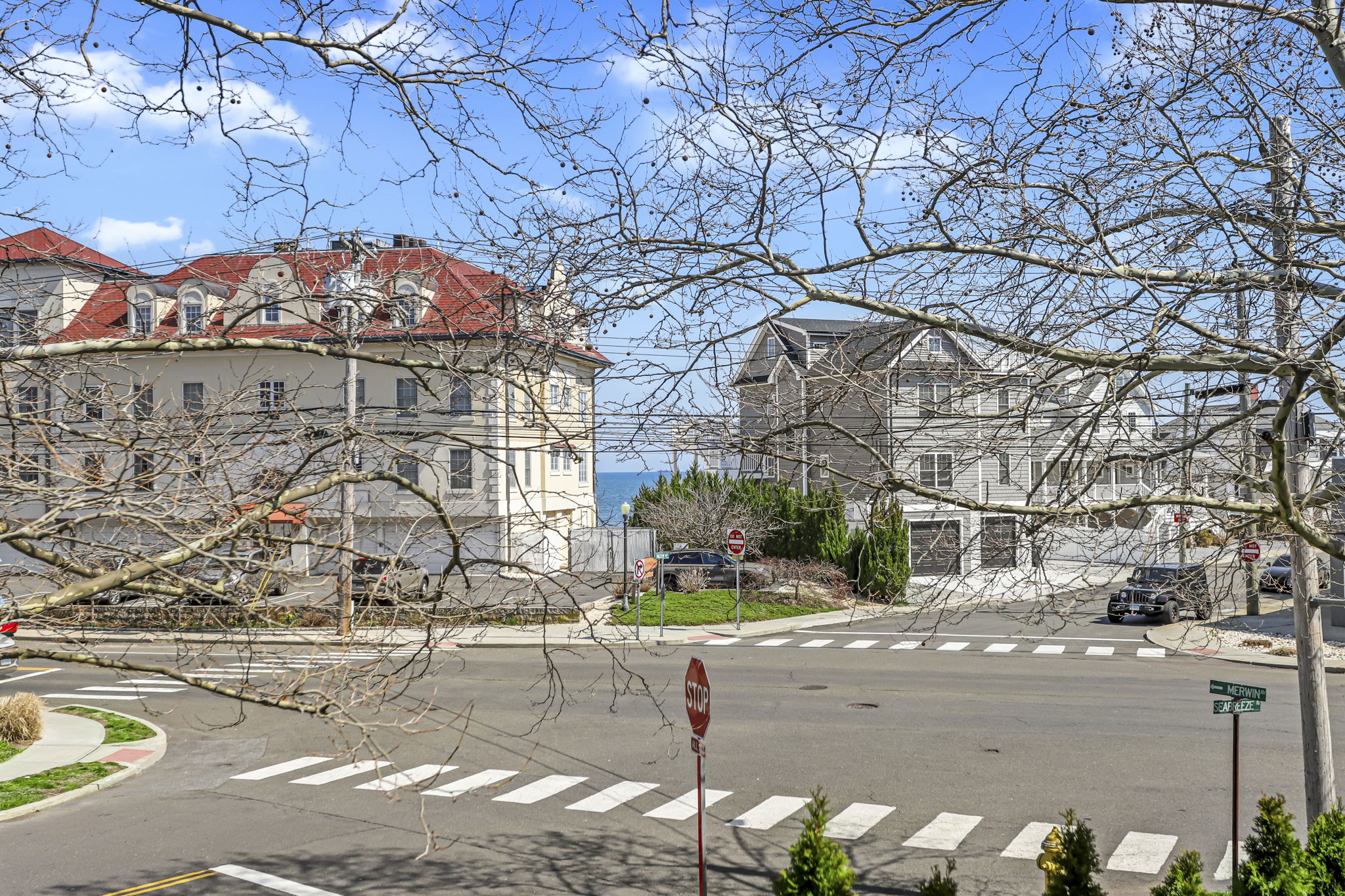  Coastal Charm at Seabreeze Village: Beachside Living with Water Views - 物件實景