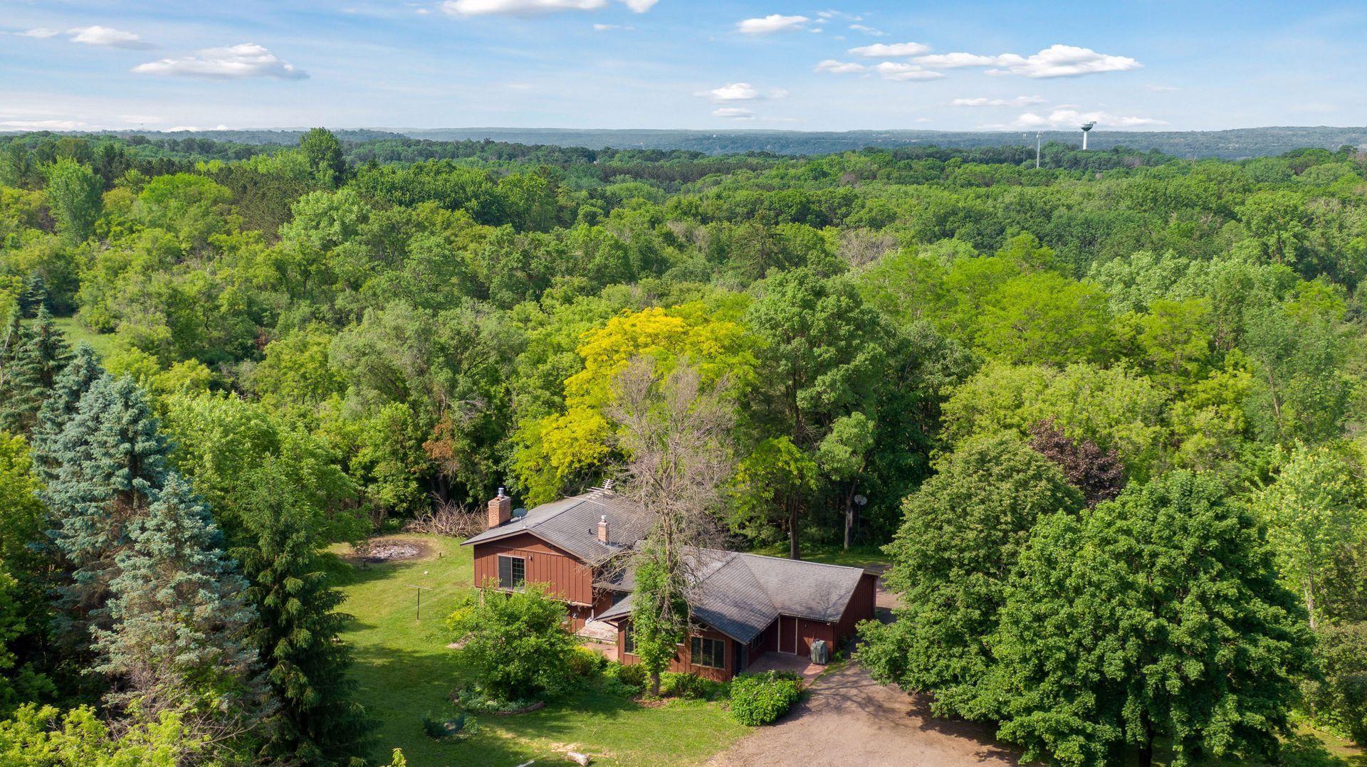 Hudson, Wisconsin, 54016, United States, 4 Bedrooms Bedrooms, ,2 BathroomsBathrooms,Residential,For Sale,1923274