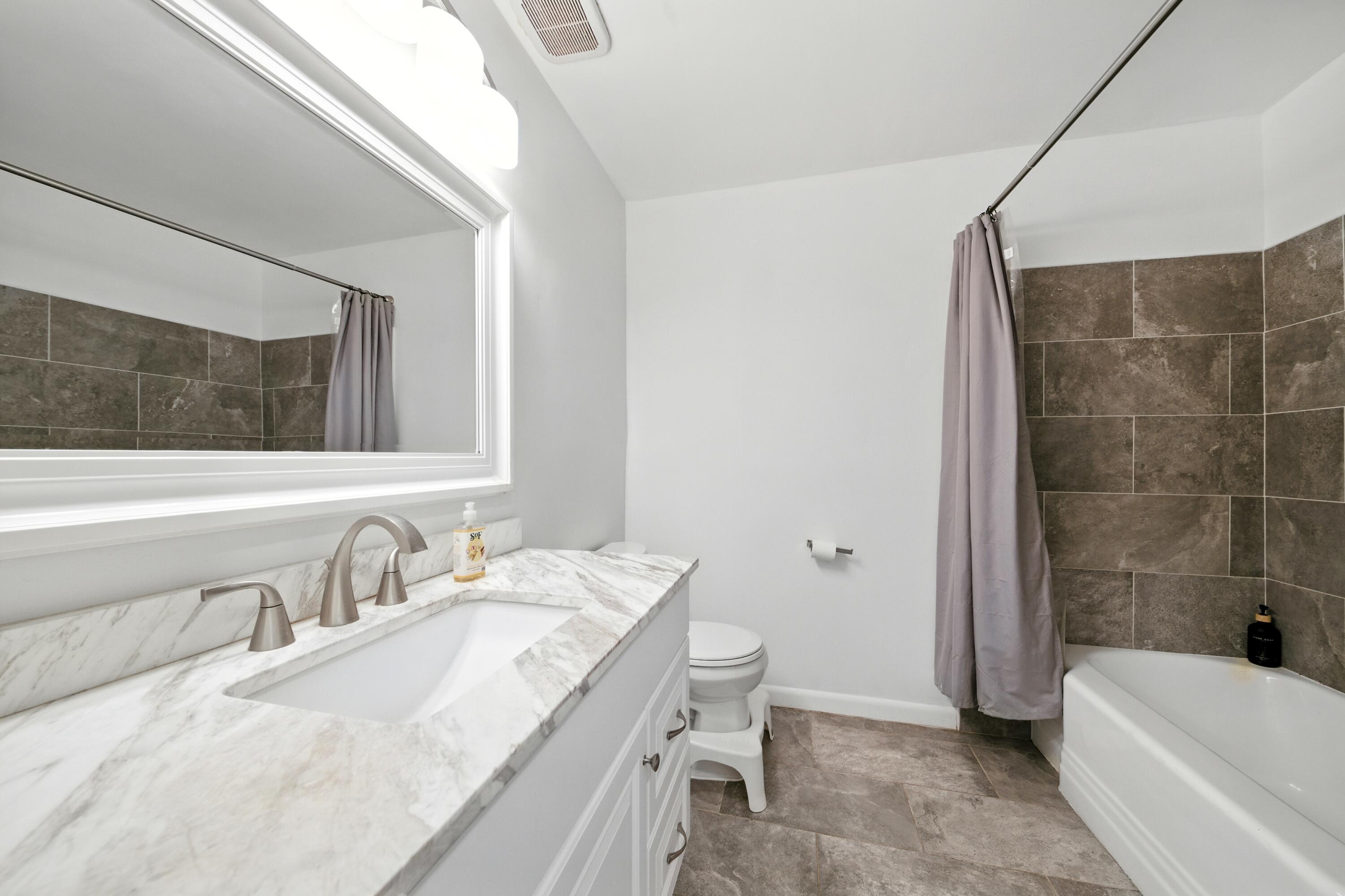 Boynton Beach, Florida, 33435, United States, 2 Bedrooms Bedrooms, ,2 BathroomsBathrooms,Residential,For Sale,1932647