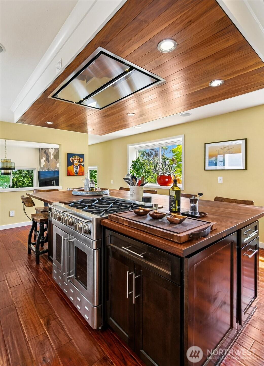 SEATTLE, Washington, 98112, United States, 3 Bedrooms Bedrooms, ,3 BathroomsBathrooms,Residential,For Sale,1875763