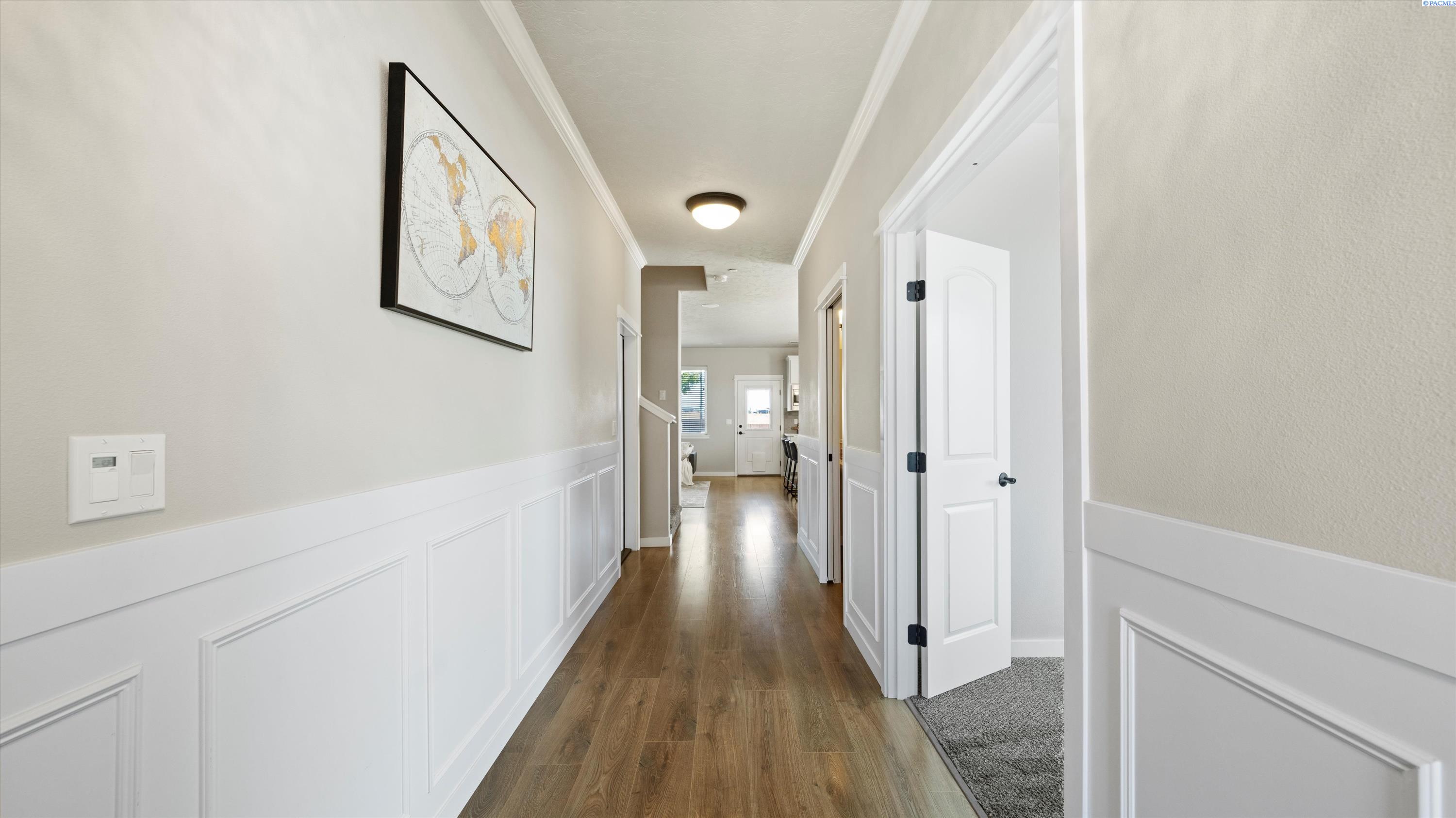 Richland, Washington, 99352, United States, 5 Bedrooms Bedrooms, ,3 BathroomsBathrooms,Residential,For Sale,1947439