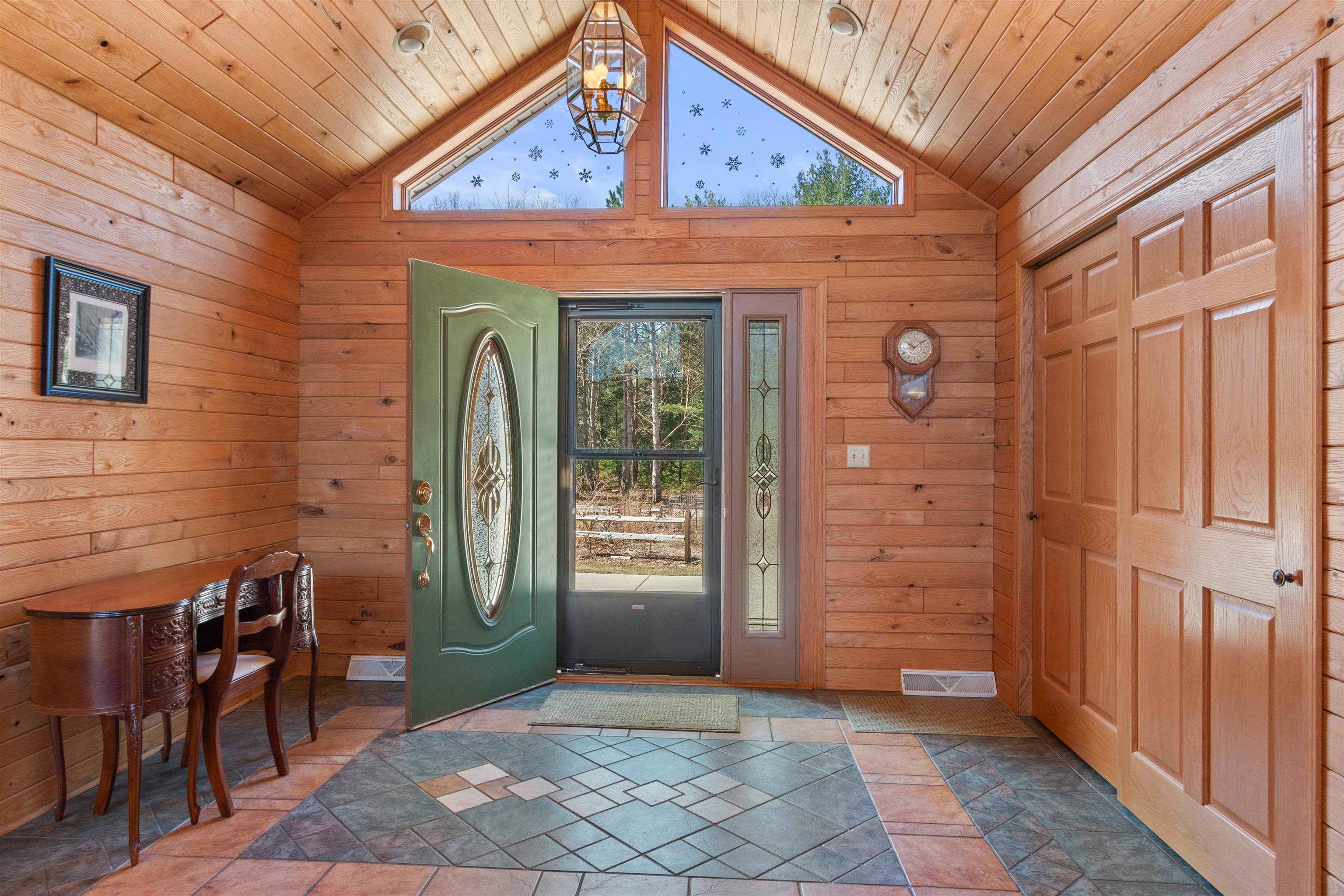 HANCOCK, Wisconsin, 54943, United States, 4 Bedrooms Bedrooms, ,3 BathroomsBathrooms,Residential,For Sale,1805423