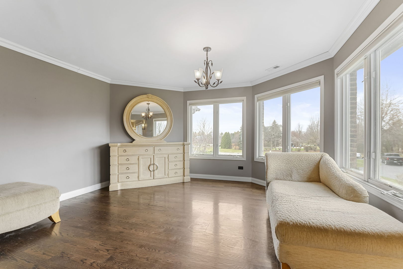 St. Charles, Illinois, 60175, United States, 6 Bedrooms Bedrooms, ,8 BathroomsBathrooms,Residential,For Sale,1940364