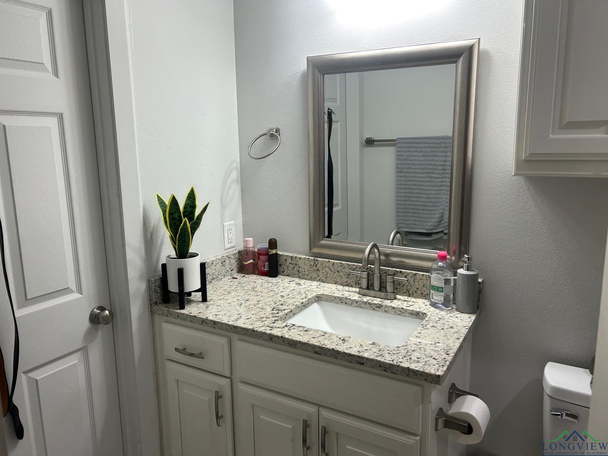 Overton, Texas, 75684, United States, ,Residential,For Sale,1986130