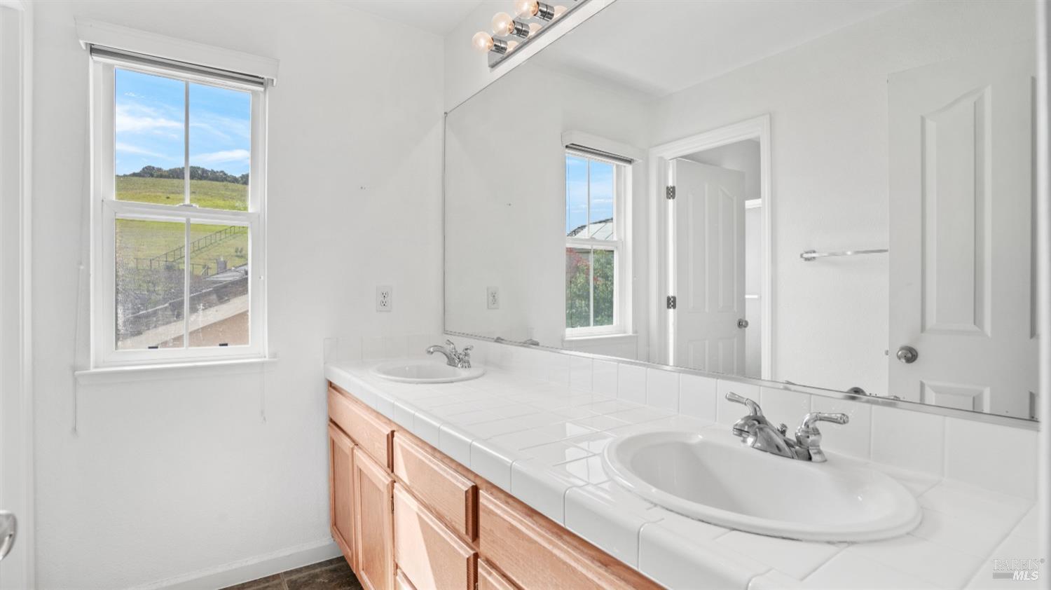 Petaluma, California, 94952, United States, 4 Bedrooms Bedrooms, ,3 BathroomsBathrooms,Residential,For Sale,1745107