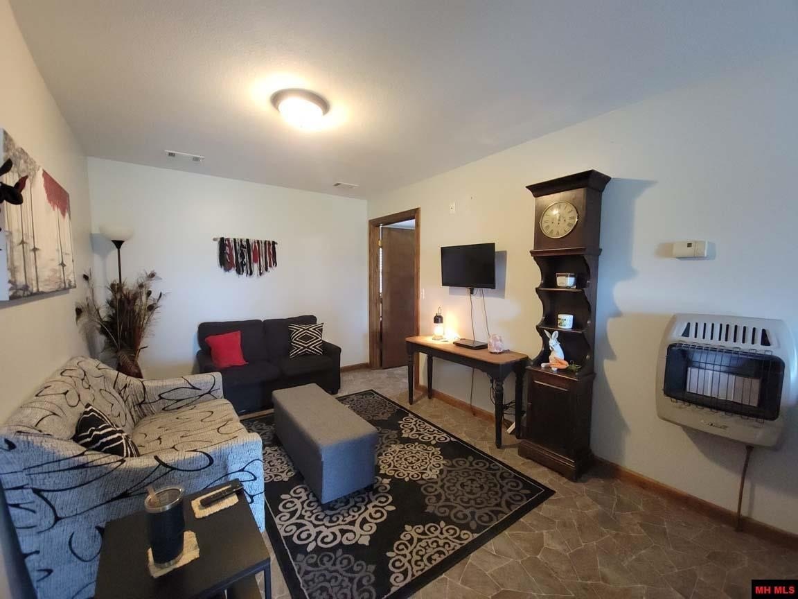 Franklin, Arkansas, 72536, United States, 5 Bedrooms Bedrooms, ,3 BathroomsBathrooms,Residential,For Sale,2039811