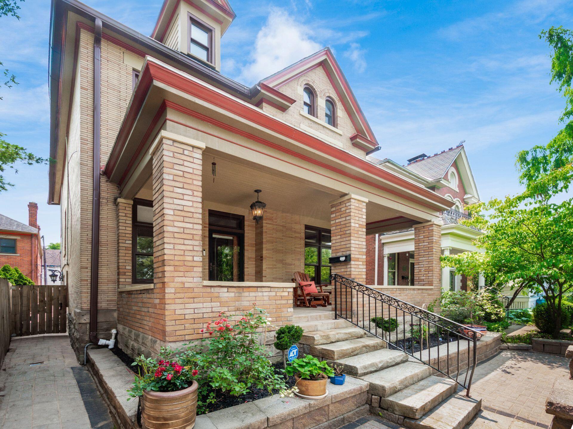 Columbus, Ohio, 43201, United States, 3 Bedrooms Bedrooms, ,4 BathroomsBathrooms,Residential,For Sale,1858166