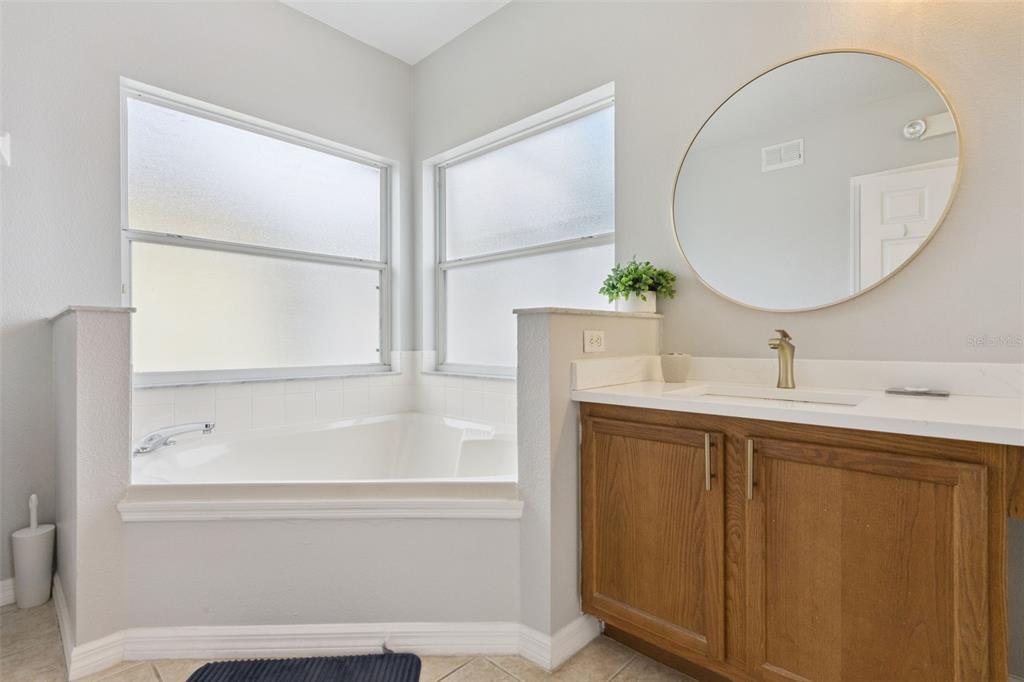 Kissimmee, Florida, 34747, United States, 6 Bedrooms Bedrooms, ,4 BathroomsBathrooms,Residential,For Sale,1992818