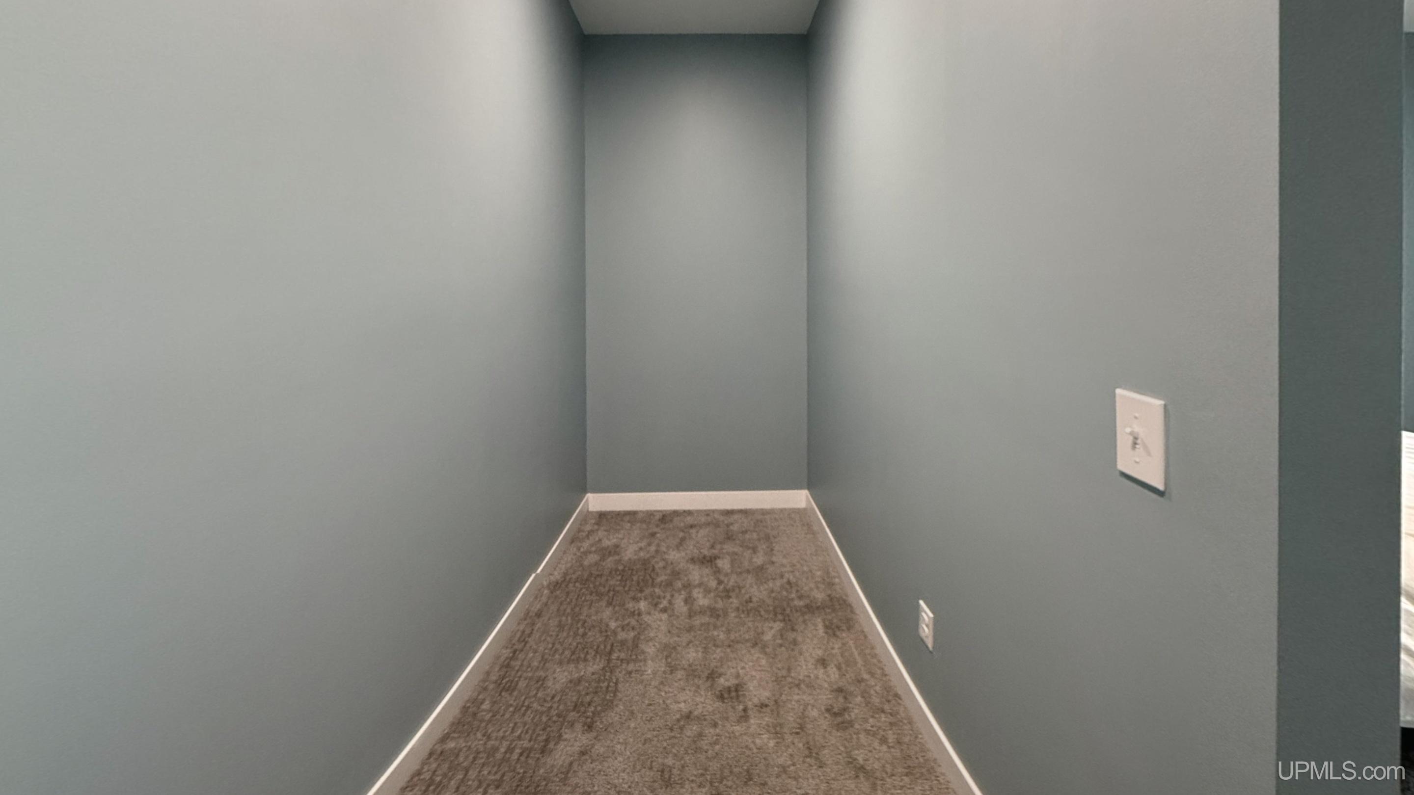 Hancock, Michigan, 49930, United States, 3 Bedrooms Bedrooms, ,3 BathroomsBathrooms,Residential,For Sale,1901071