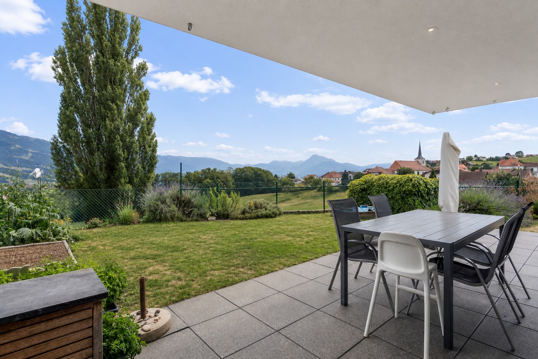  4.5-room apartment with a private garden and breathtaking views of Moléson - 物件實景