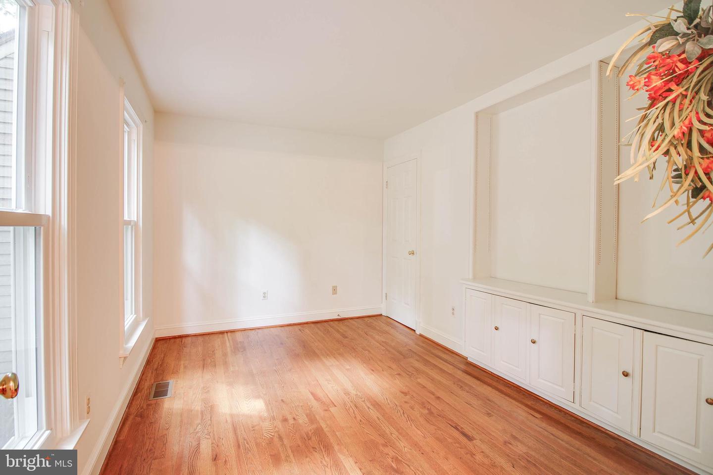 Dayton, Maryland, 21036, United States, 5 Bedrooms Bedrooms, ,3 BathroomsBathrooms,Residential,For Sale,1906763