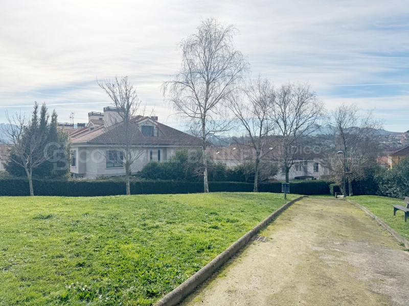 Pontevedra, Vigo, Castrelos - S?rdoma, S?rdoma Pon, Vigo, Galicia, ES, 4 Bedrooms Bedrooms, ,4 BathroomsBathrooms,Residential,For Sale,Pontevedra, Vigo, Castrelos - S?rdoma, S?rdoma Pon,1479301