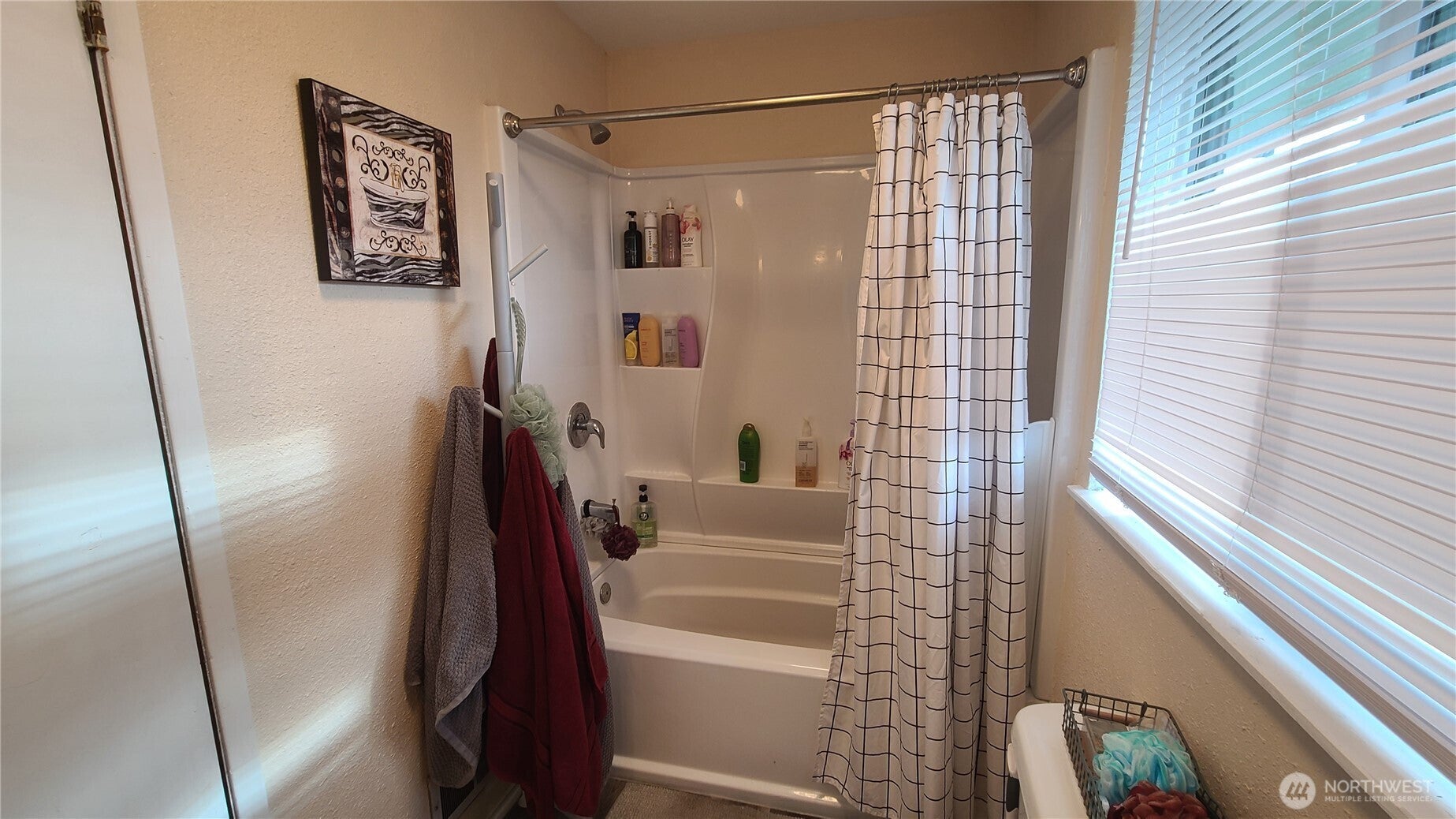 Tacoma, Washington, 98409, United States, ,Residential,For Sale,2008818