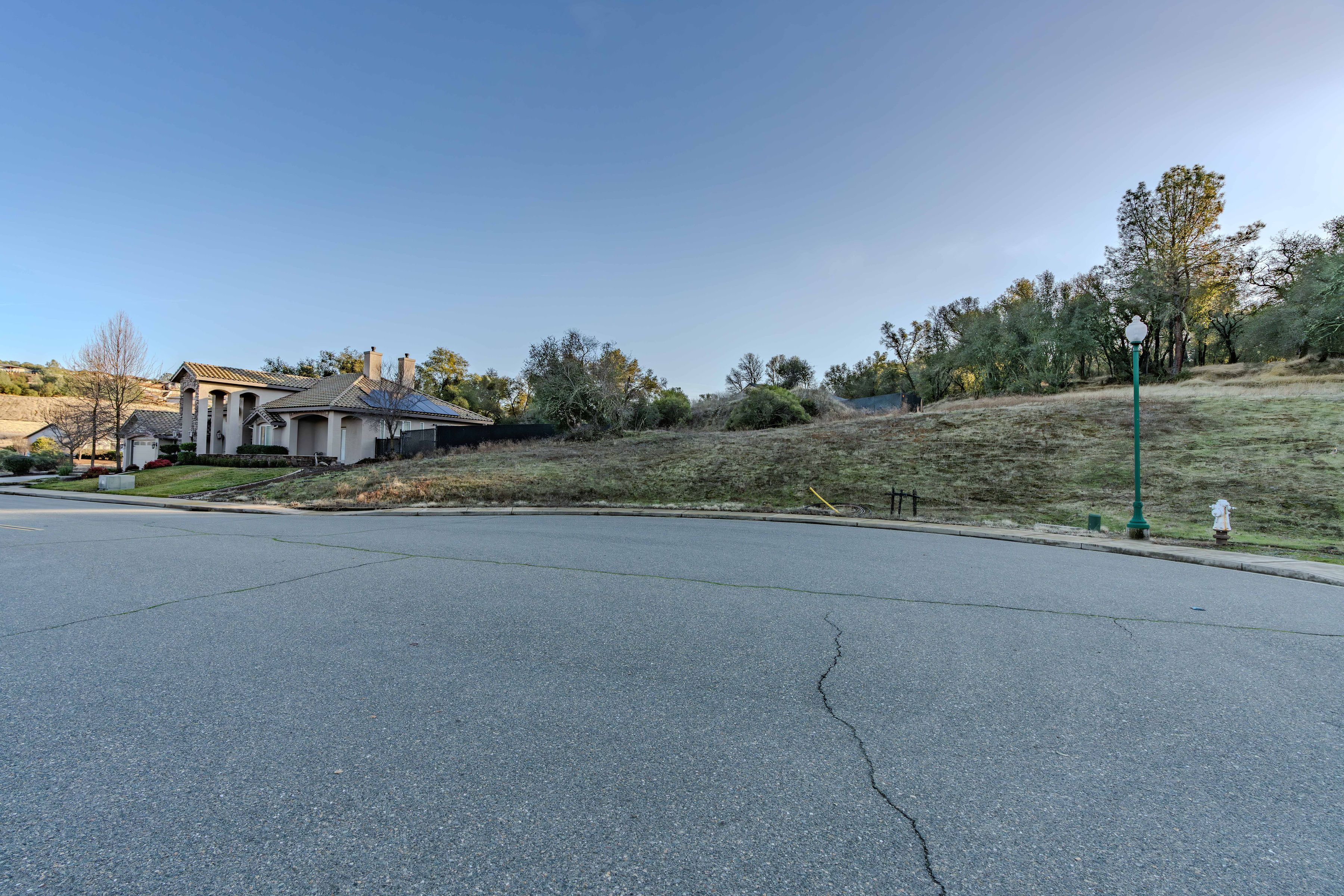  Desirable neighborhood lot ready for development - 物件實景