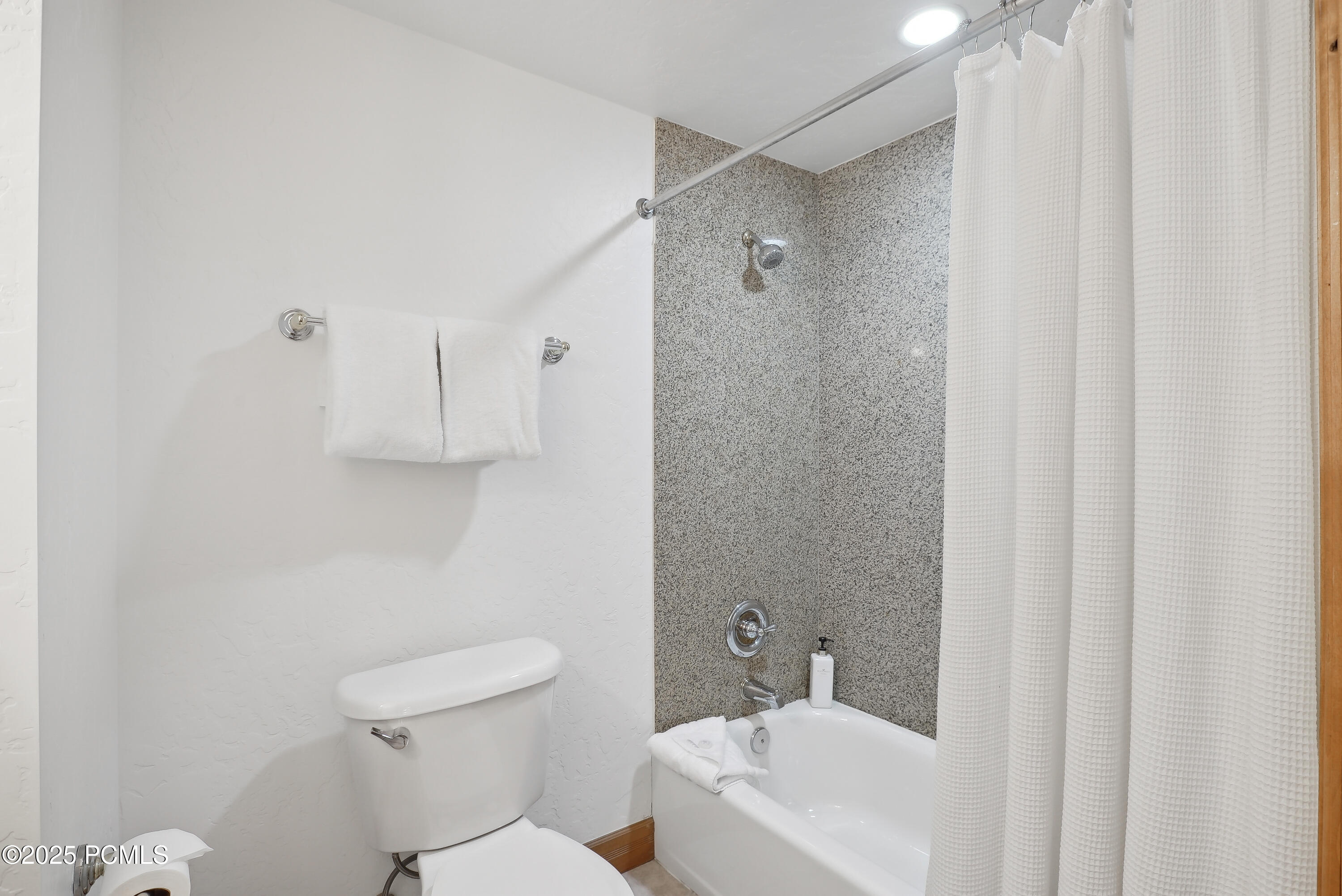 Midway, Utah, 84049, United States, 3 Bedrooms Bedrooms, ,3 BathroomsBathrooms,Residential,For Sale,1826612