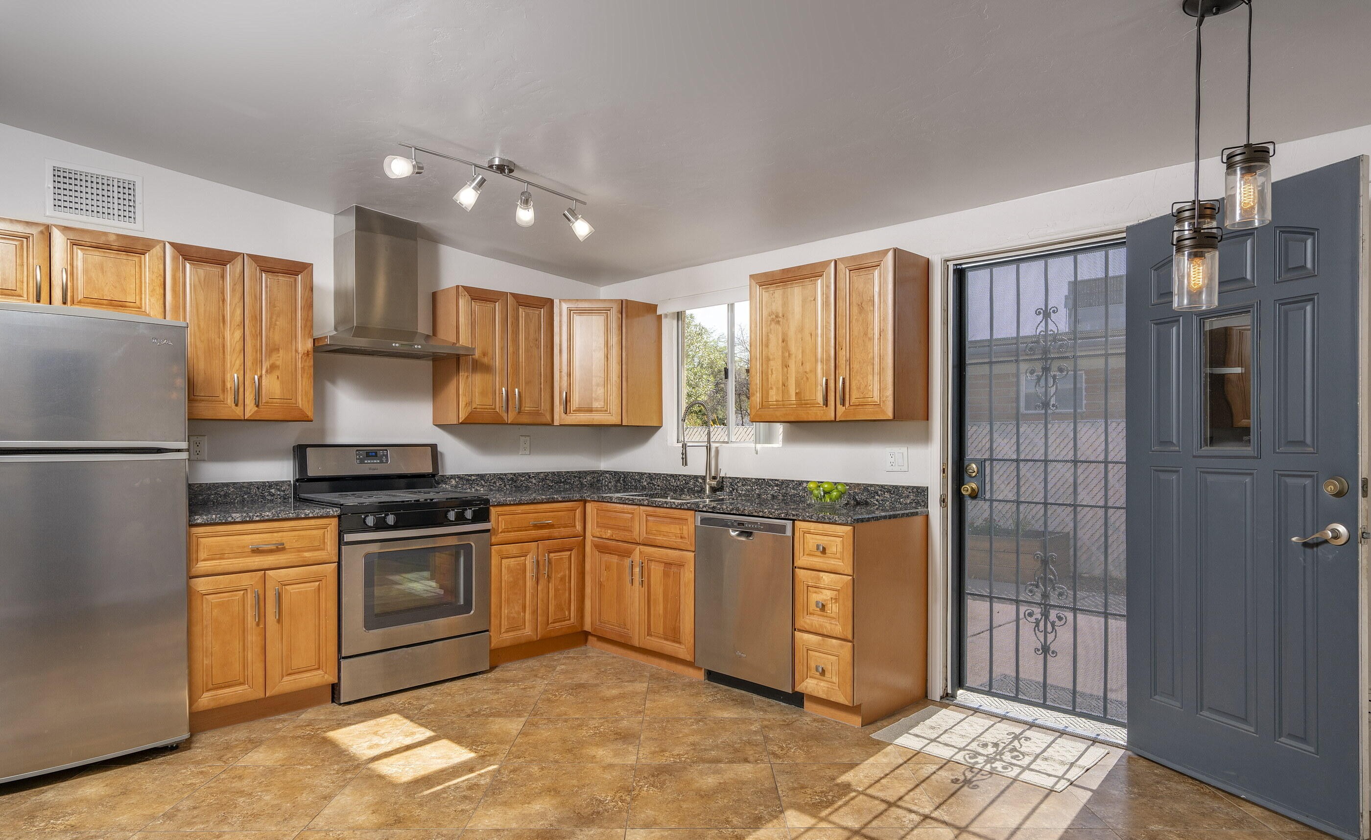  5801 E Bellevue Street, Tucson, AZ, 85712 - 物件實景