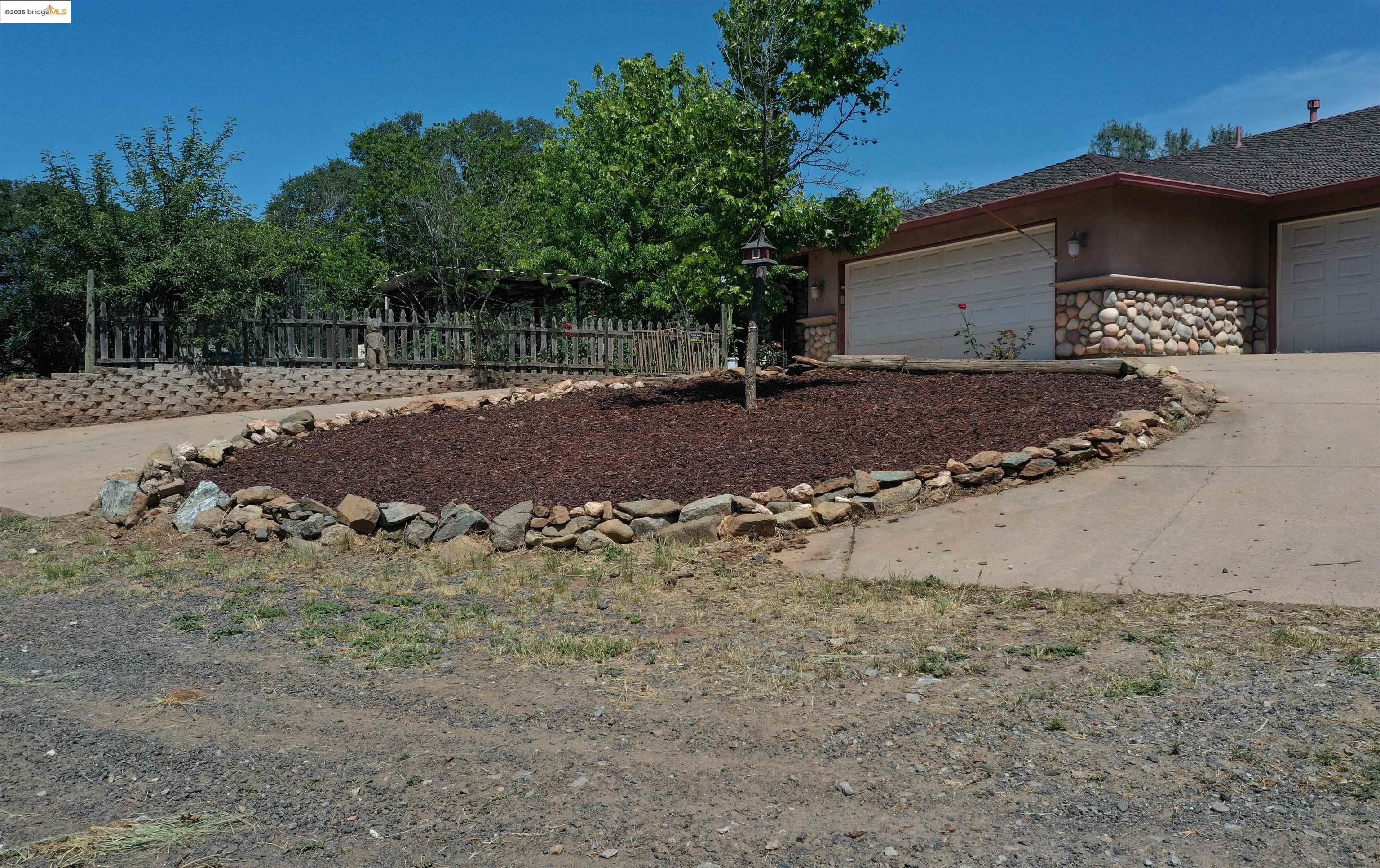 Jamestown, California, 95327, United States, 3 Bedrooms Bedrooms, ,2 BathroomsBathrooms,Residential,For Sale,1828112
