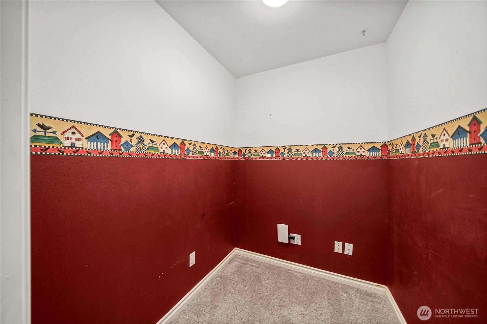DES MOINES, Washington, 98198, United States, 5 Bedrooms Bedrooms, ,4 BathroomsBathrooms,Residential,For Sale,1927220