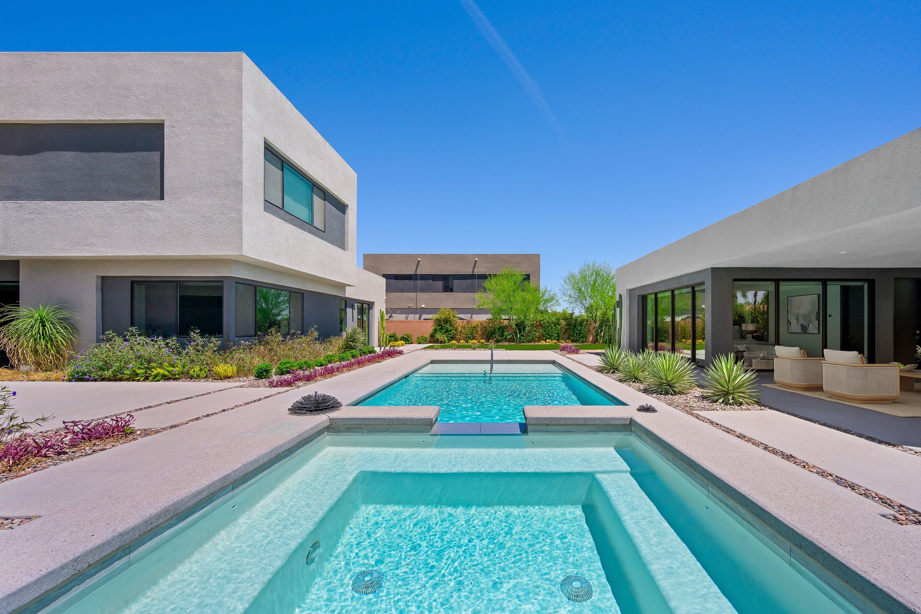  Private Contemporary Masterpiece in Las Vegas