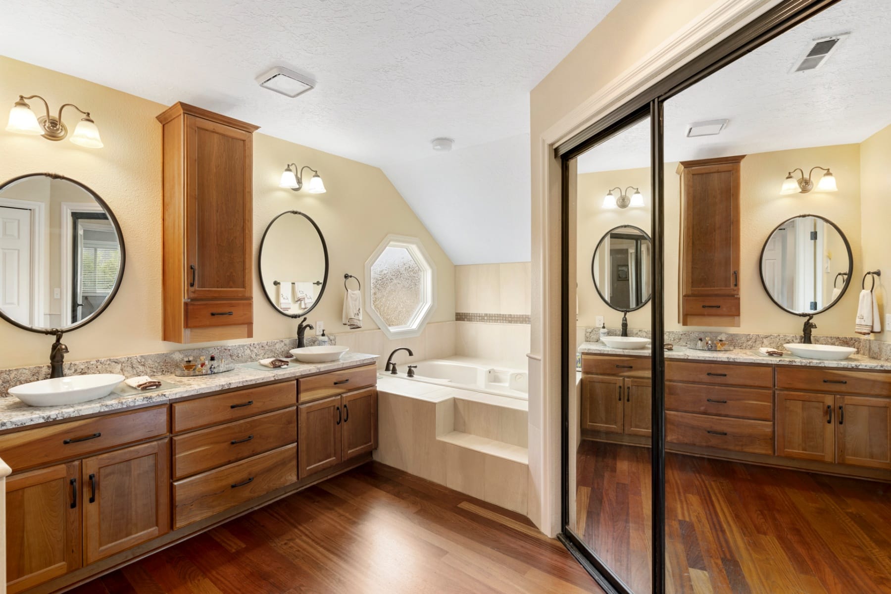  2745 NE KELLY PL Gresham, OR 97030 - 物件實景