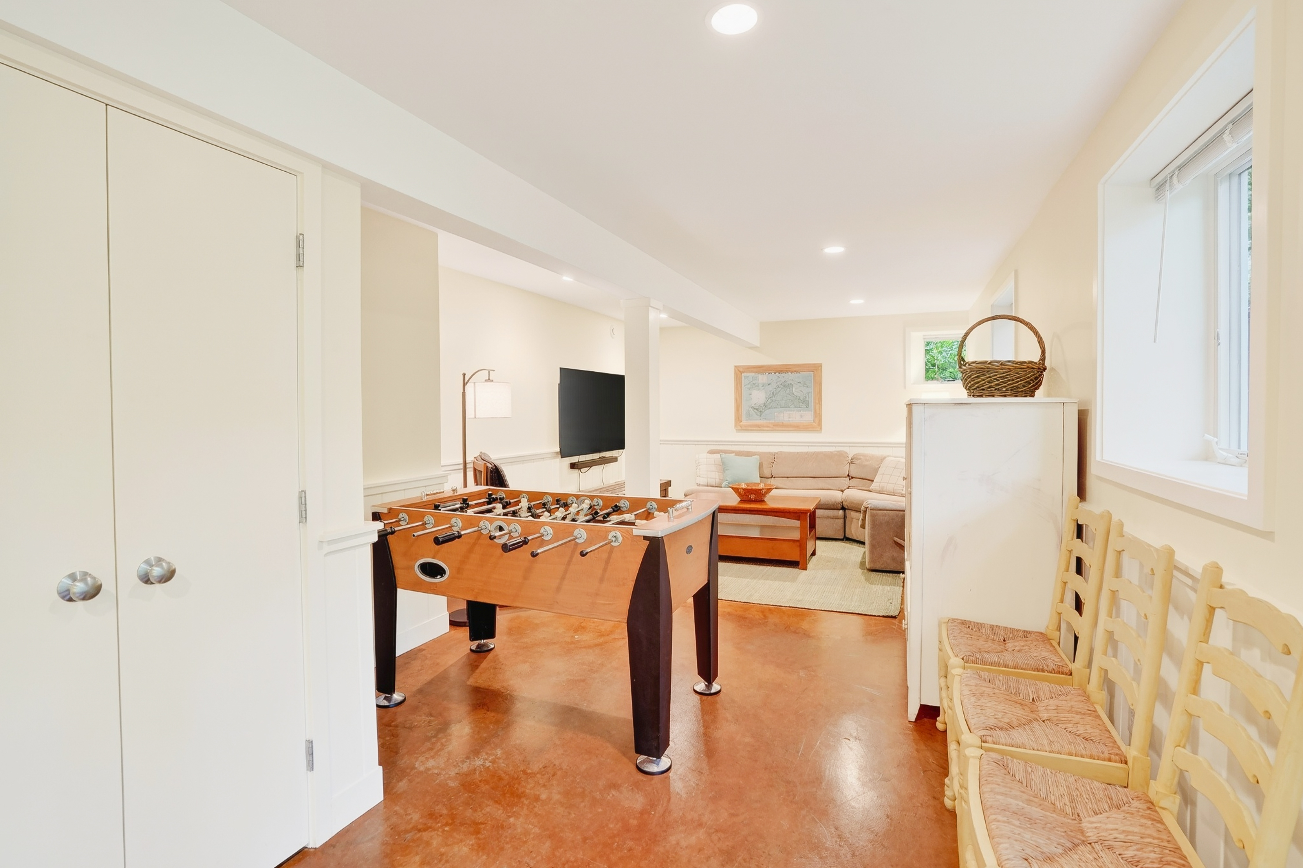  Custom Crafted Contempory in Quiet Neighborhood - 物件實景