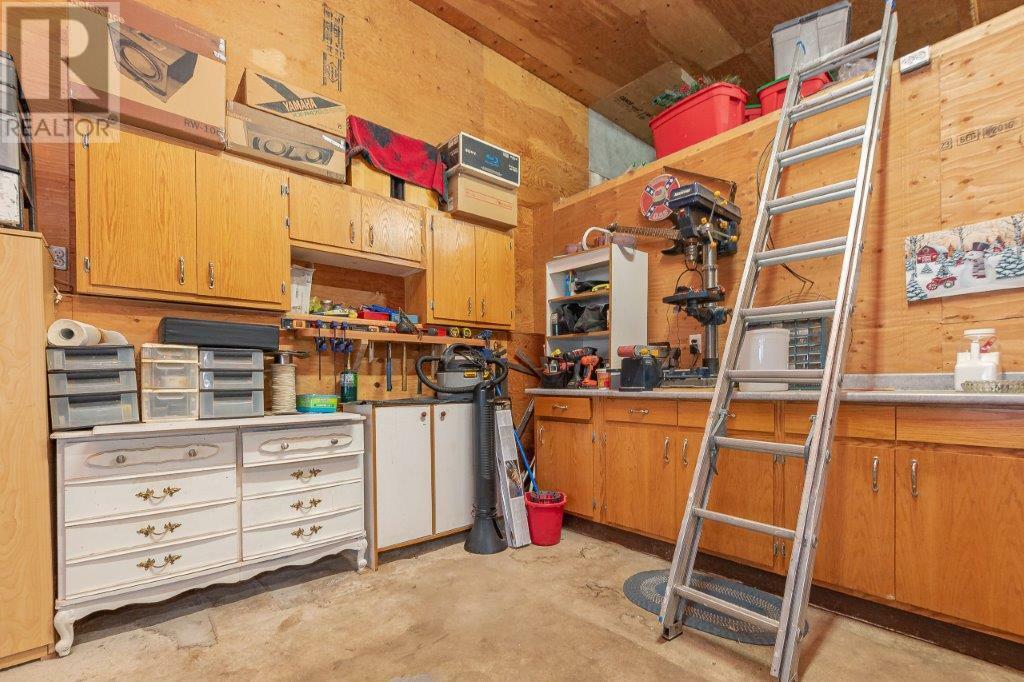MALAKWA, British Columbia, V0E 2J0, CA, 2 Bedrooms Bedrooms, ,Residential,For Sale,1839032