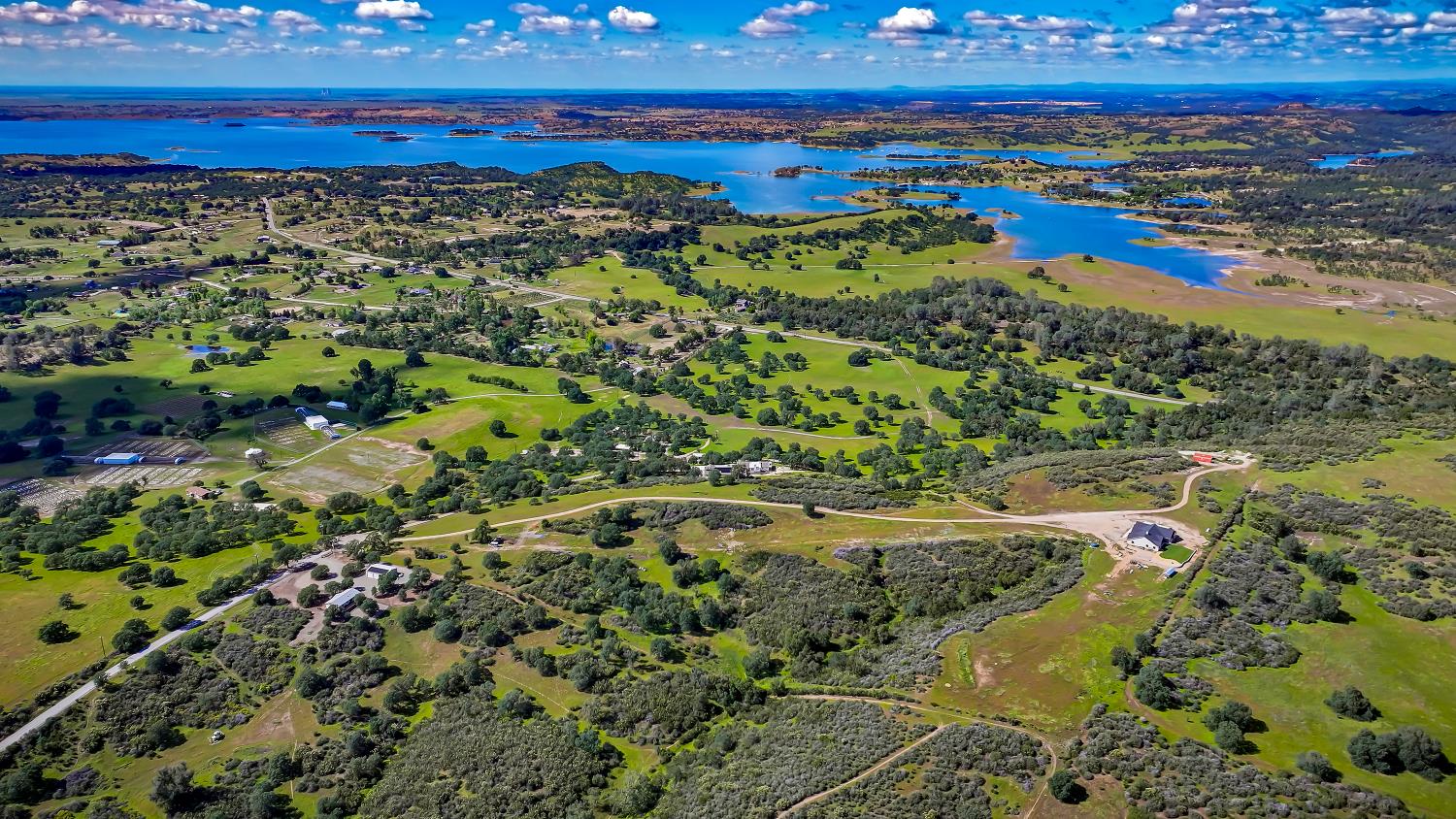 Burson, California, 95225, United States, 4 Bedrooms Bedrooms, ,4 BathroomsBathrooms,Residential,For Sale,2040271