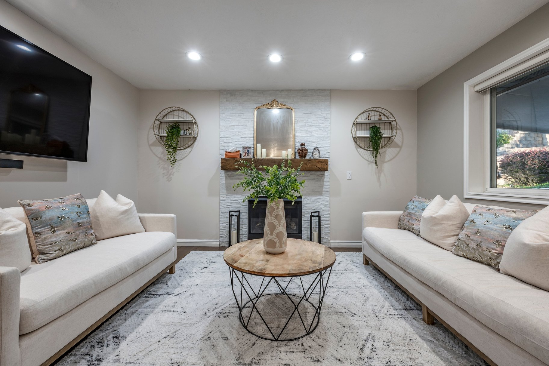  Farmington Rambler on Private Half-Acre with Incredible Views - 物件實景