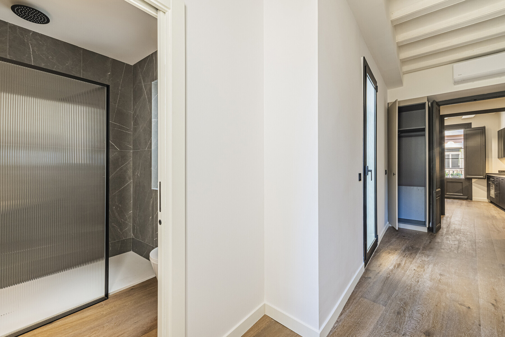  Elegant, renovated home near Santa Maria del Mar - 物件實景