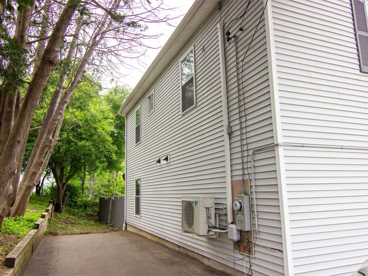 Winooski, Vermont, 05404, United States, 4 Bedrooms Bedrooms, ,3 BathroomsBathrooms,Residential,For Sale,1849618