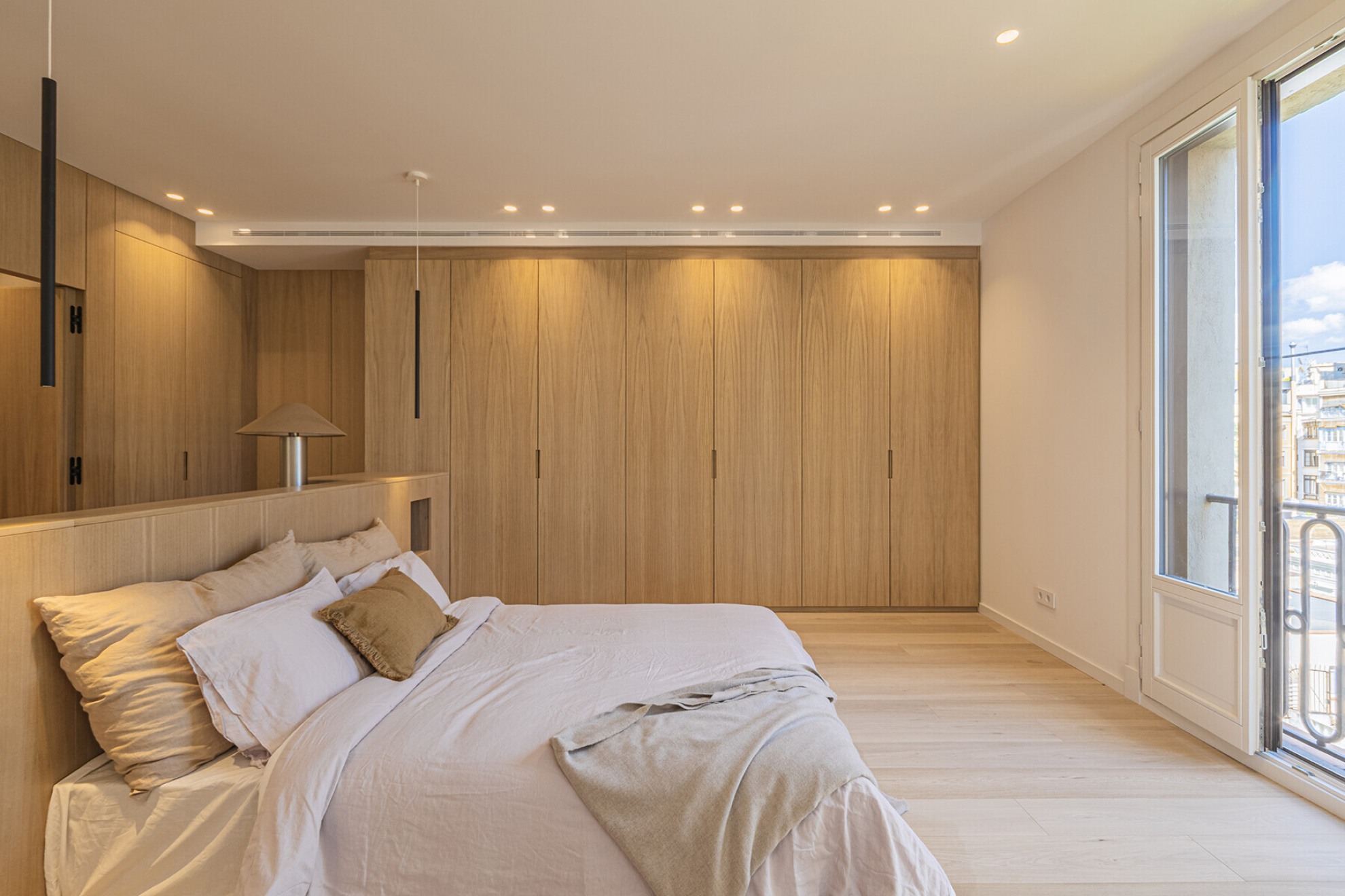  Luxury exterior apartment with exceptional renovation next to Passeig de Gràcia - 物件實景