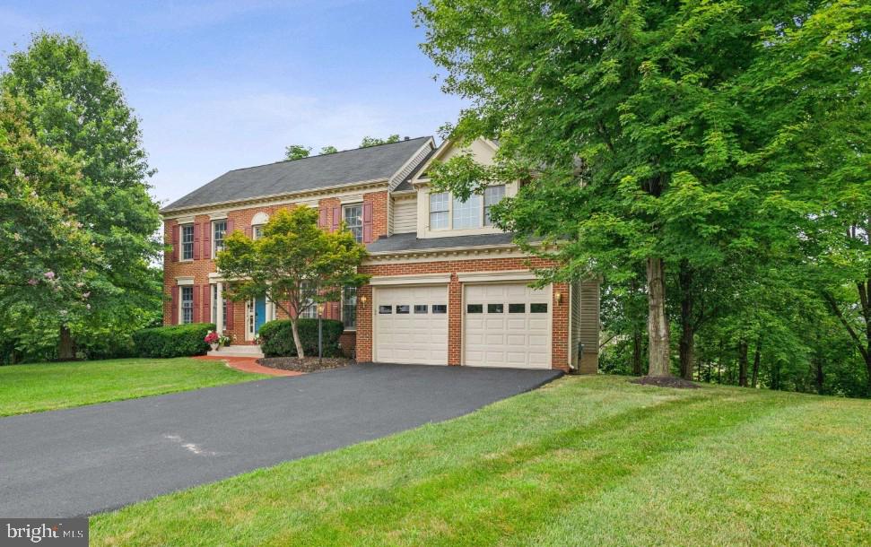 Leesburg, Virginia, 20176, United States, 4 Bedrooms Bedrooms, ,5 BathroomsBathrooms,Residential,For Sale,1900813