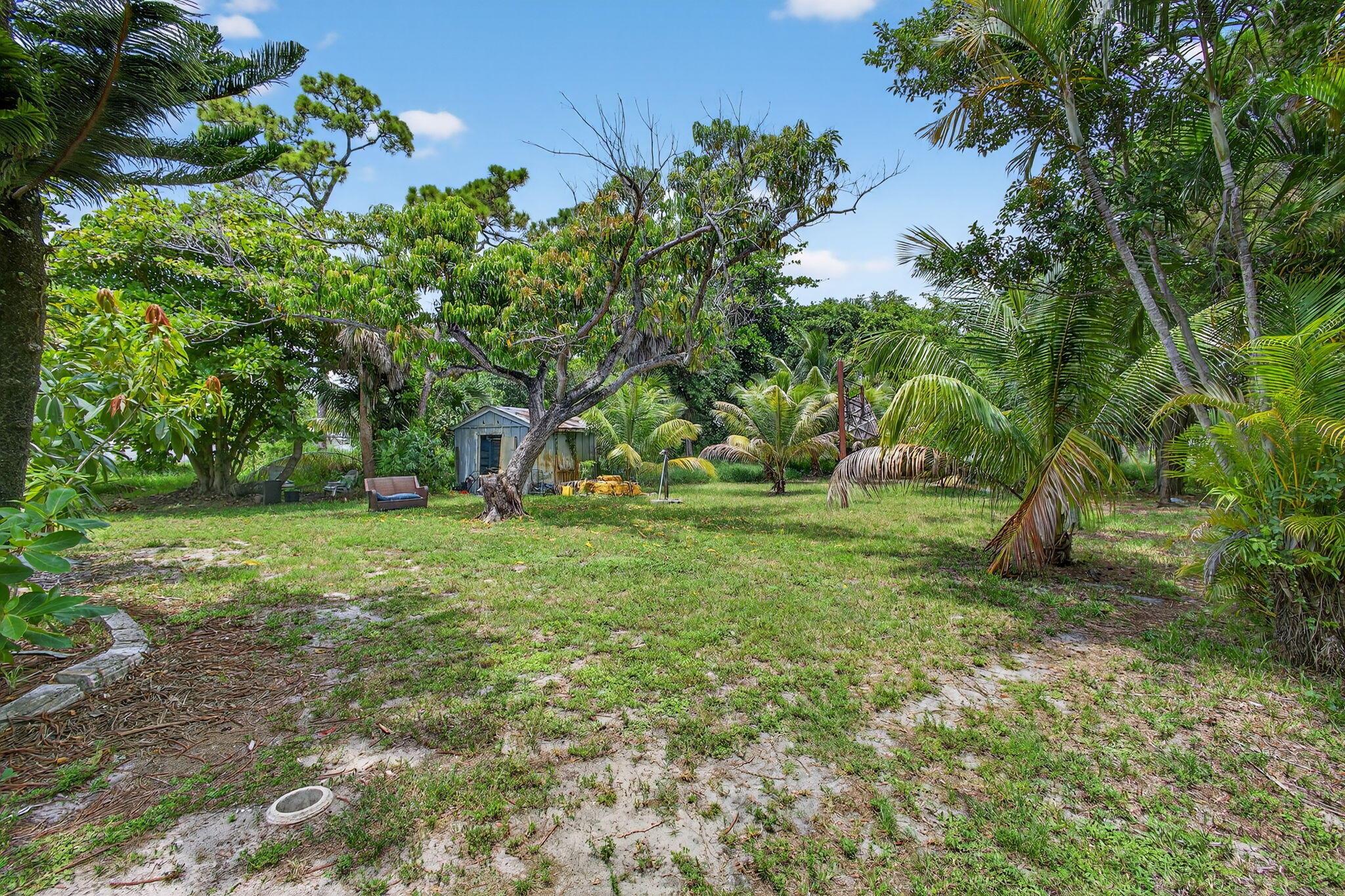 Greenacres, Florida, 33463, United States, 7 Bedrooms Bedrooms, ,6 BathroomsBathrooms,Residential,For Sale,1974684