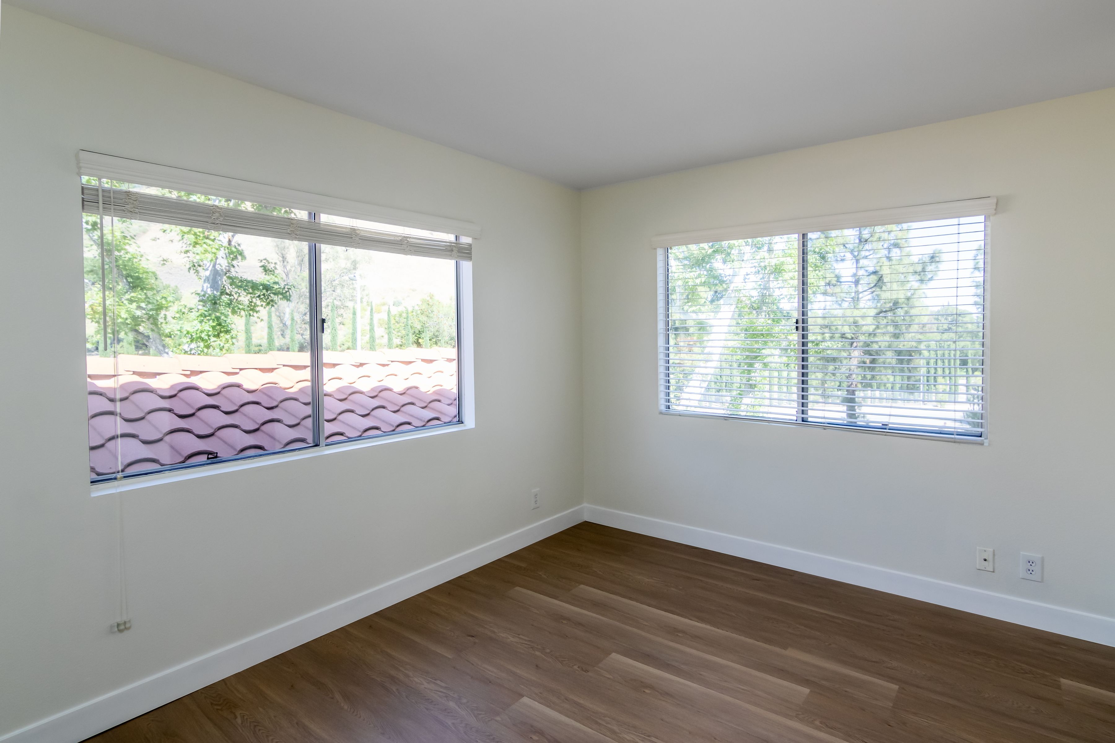  Newly Remodeled Corner Unit - 物件實景