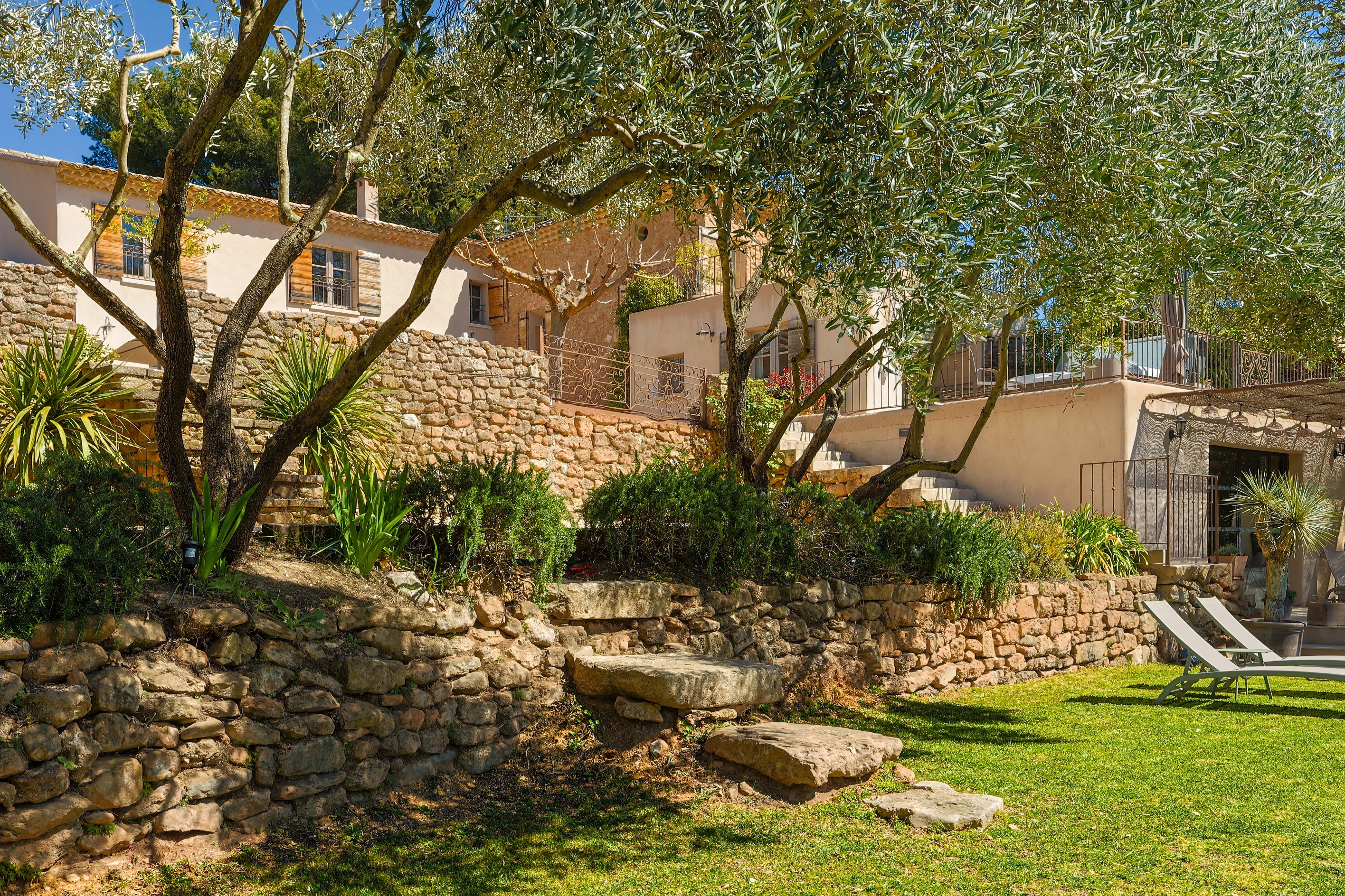  Aix-en-Provence – Pinchinats  Elegant Character Property in a Prime Residentia… - 物件實景