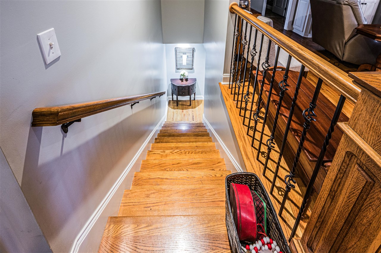 Scottsville, Kentucky, 42164, United States, 4 Bedrooms Bedrooms, ,4 BathroomsBathrooms,Residential,For Sale,2001662