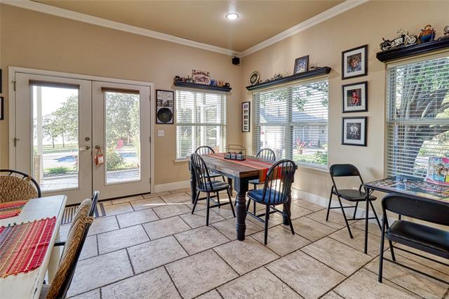 Eufaula, Oklahoma, 74432, United States, 3 Bedrooms Bedrooms, ,4 BathroomsBathrooms,Residential,For Sale,1976546