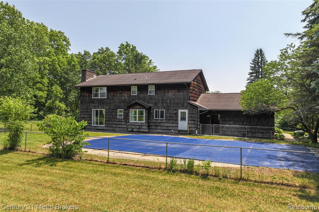 Lapeer, Michigan, 48446, United States, 4 Bedrooms Bedrooms, ,3 BathroomsBathrooms,Residential,For Sale,1982029