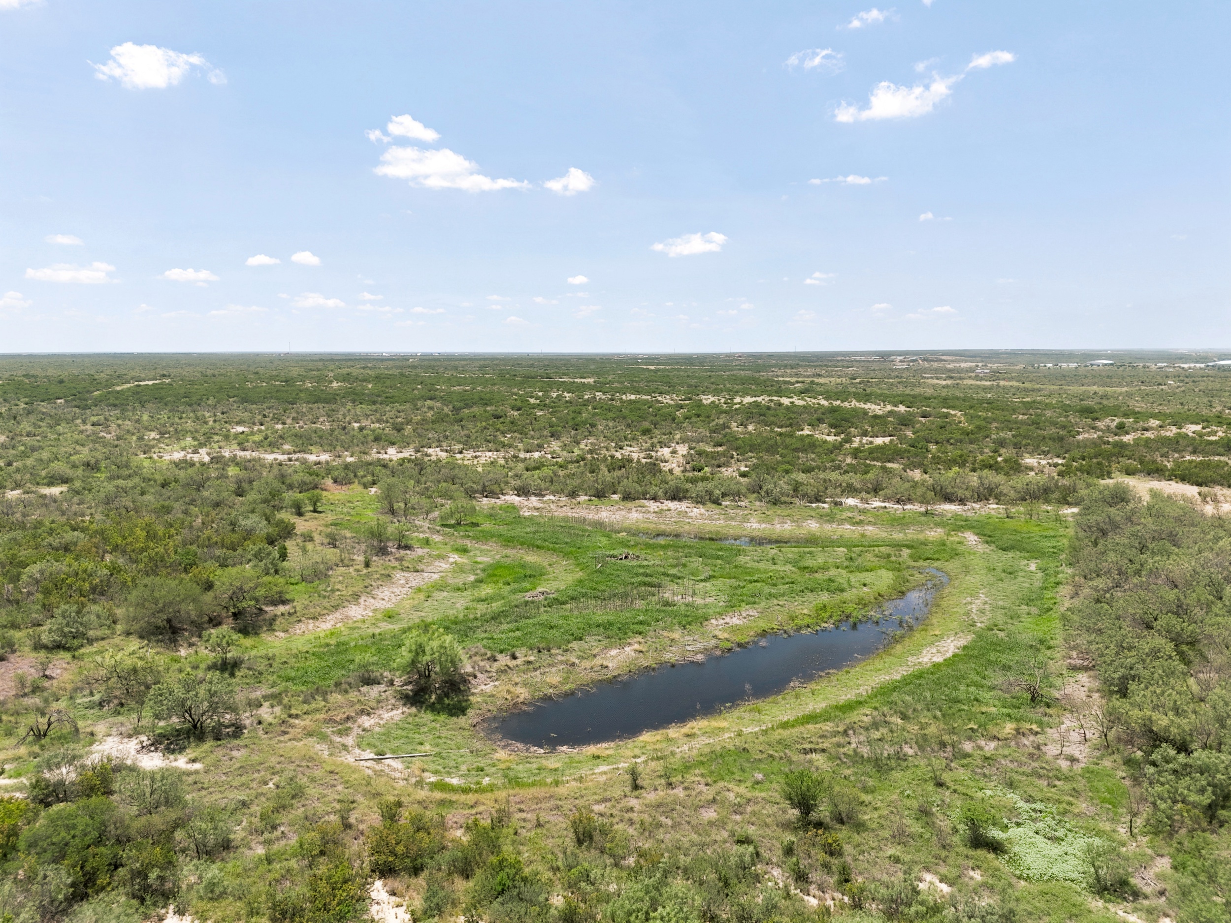  3,640+/- Acre Rosita Lake Ranch - 物件實景