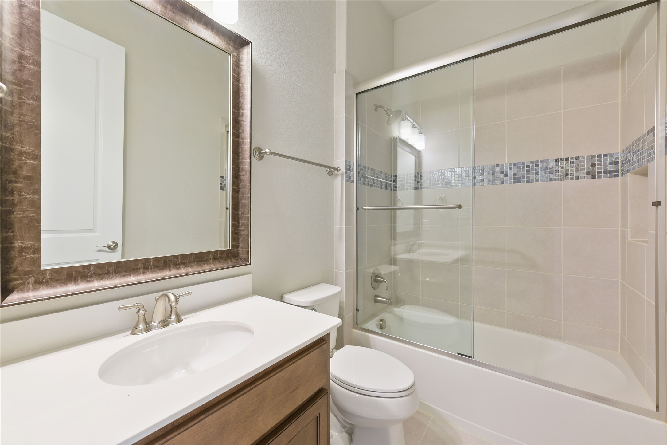 Frisco, Texas, 75035, United States, 5 Bedrooms Bedrooms, ,6 BathroomsBathrooms,Residential,For Sale,1997402