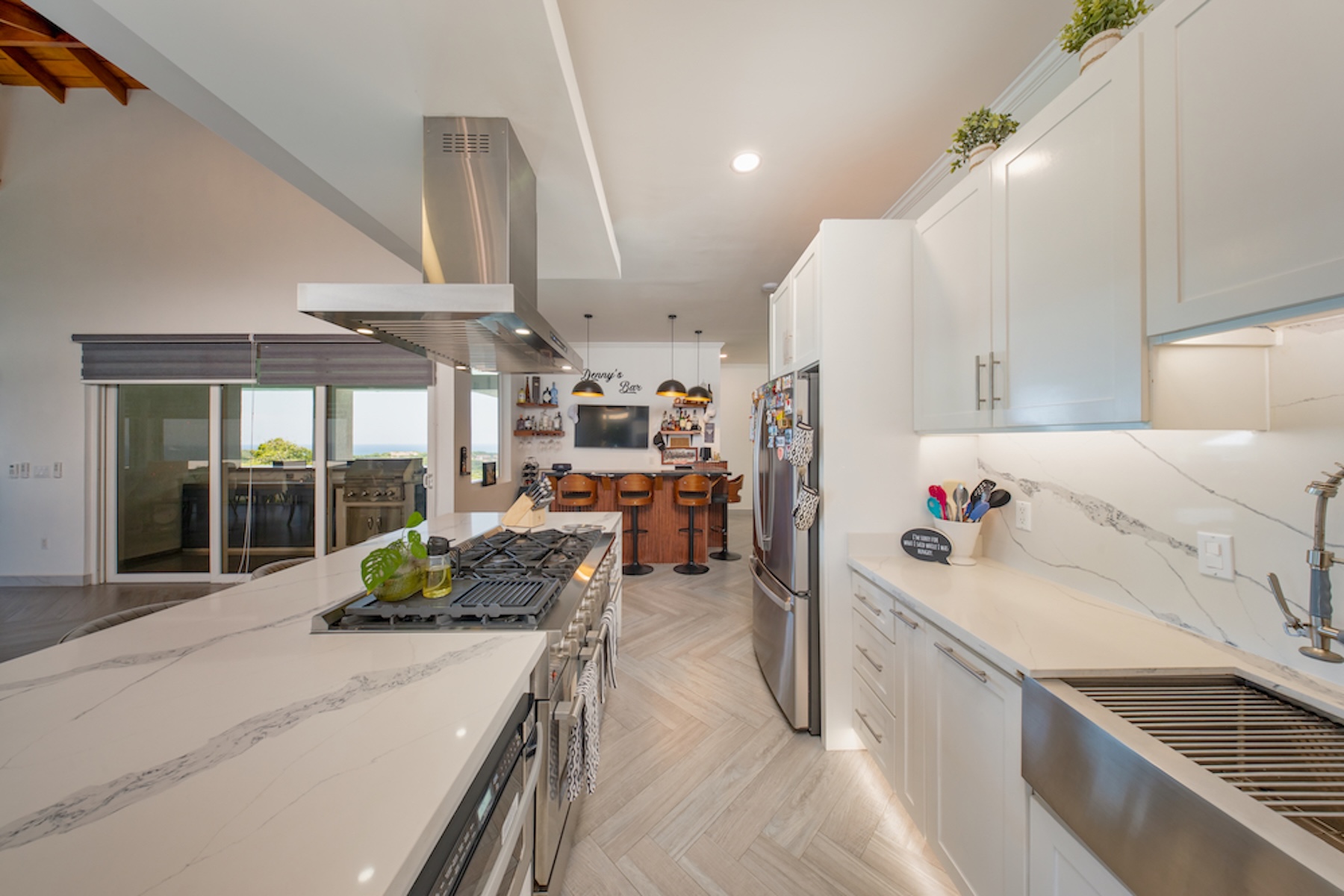  Stunning Coral Reef View Executive Home with Guesthouse - 物件實景