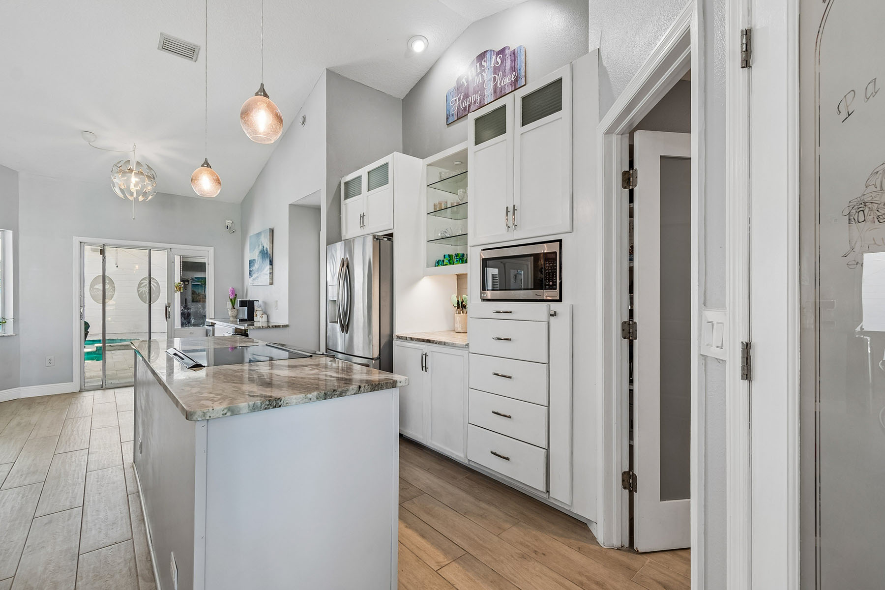  LAKE PADGETT - 物件實景